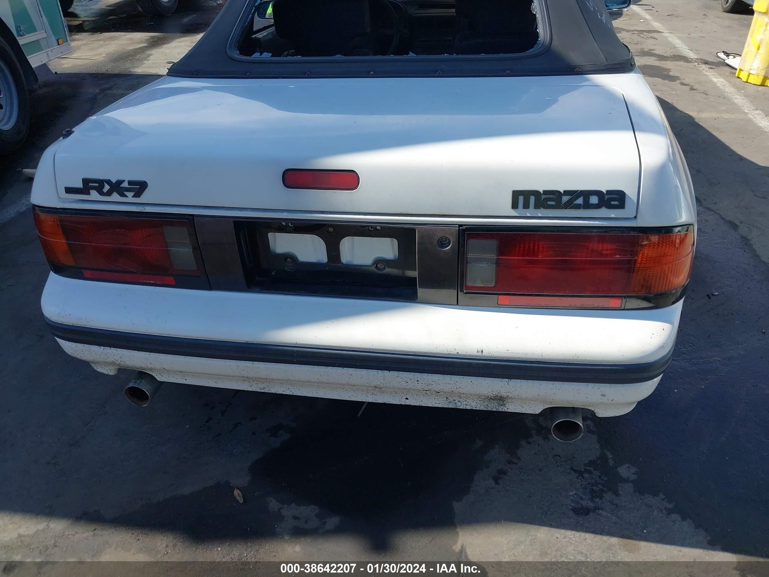 Photo 14 VIN: JM1FC3512J0108481 - MAZDA RX-7 