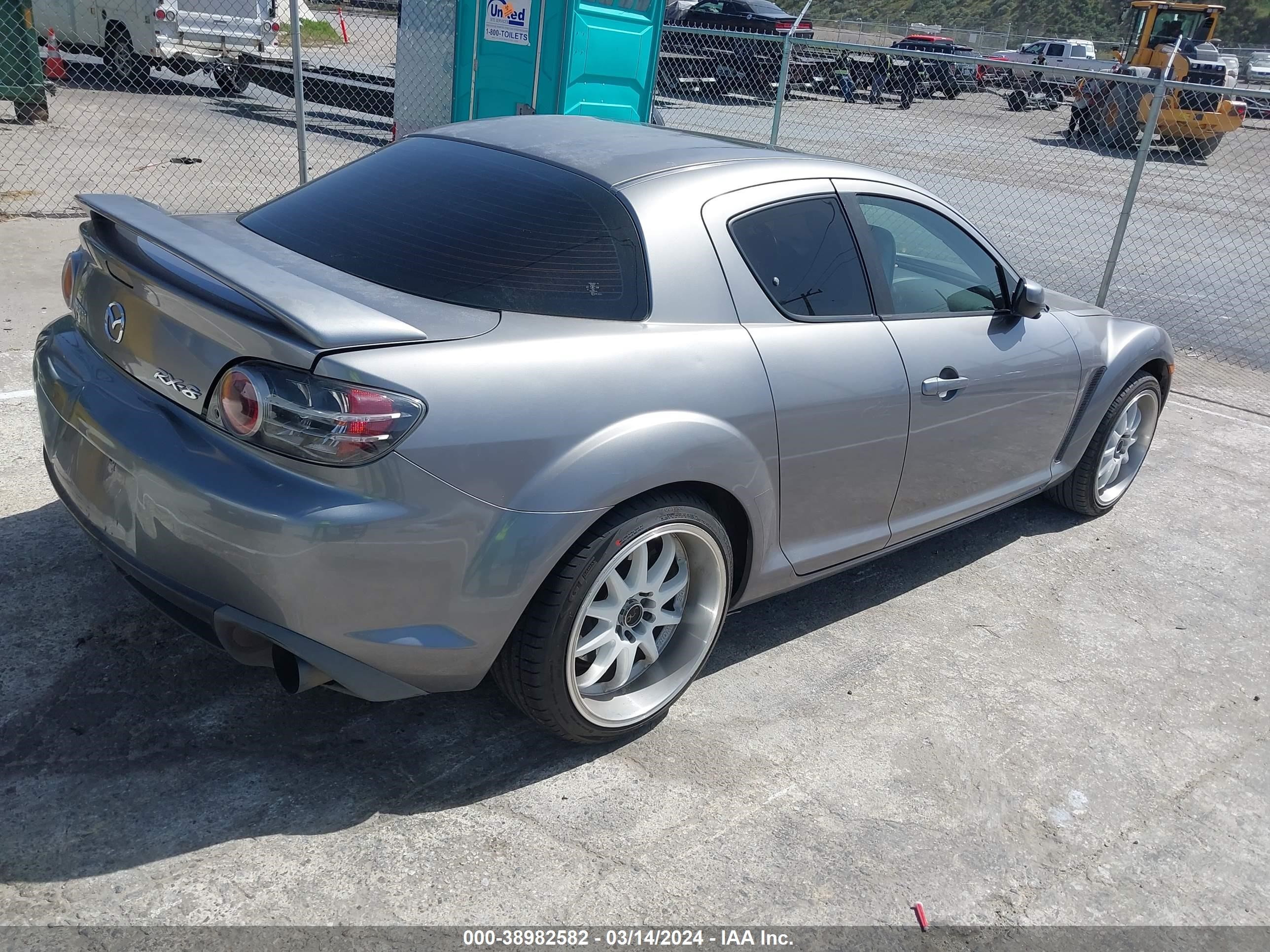 Photo 3 VIN: JM1FE173250154363 - MAZDA RX-8 