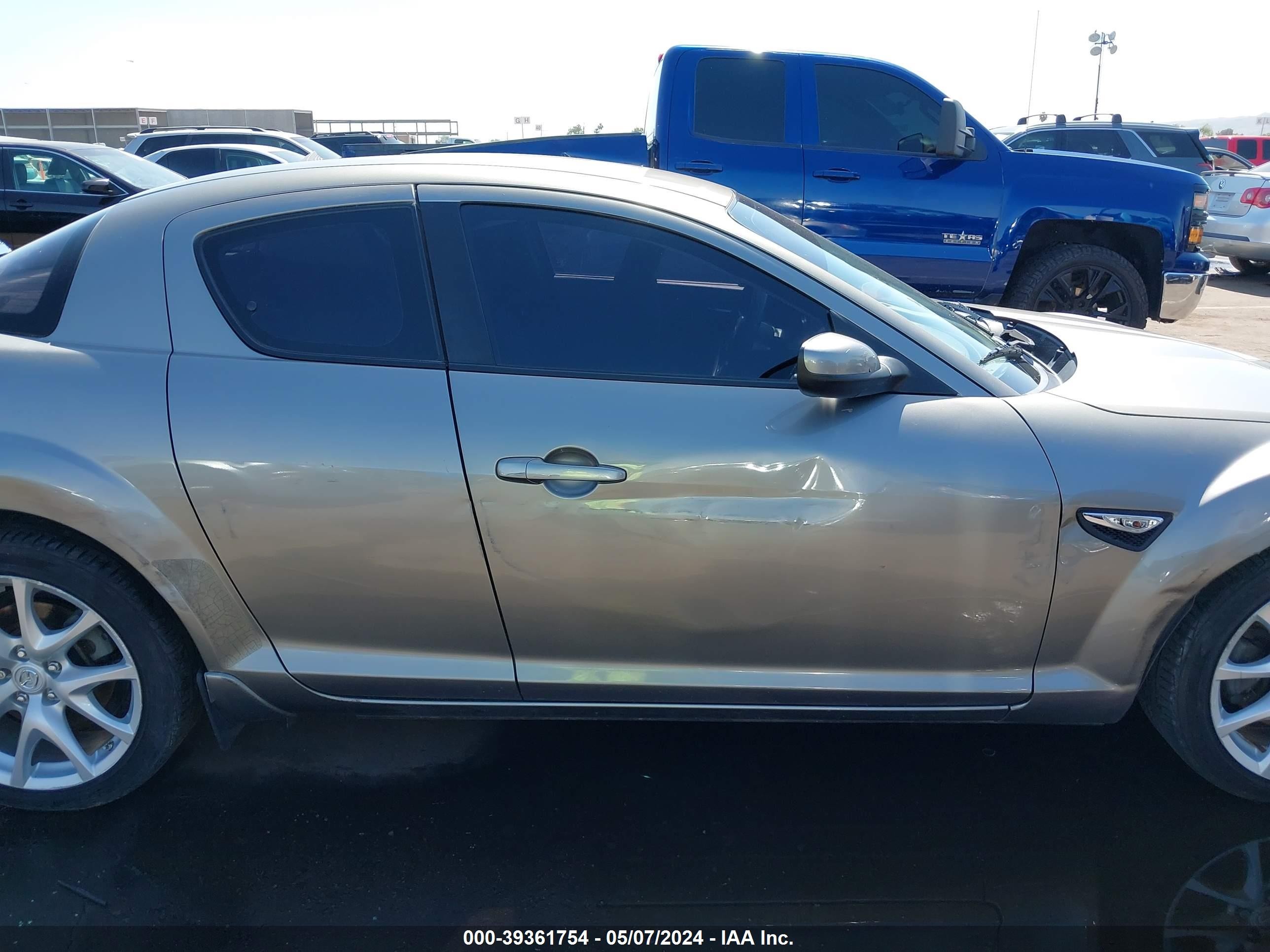 Photo 13 VIN: JM1FE174990402073 - MAZDA RX-8 