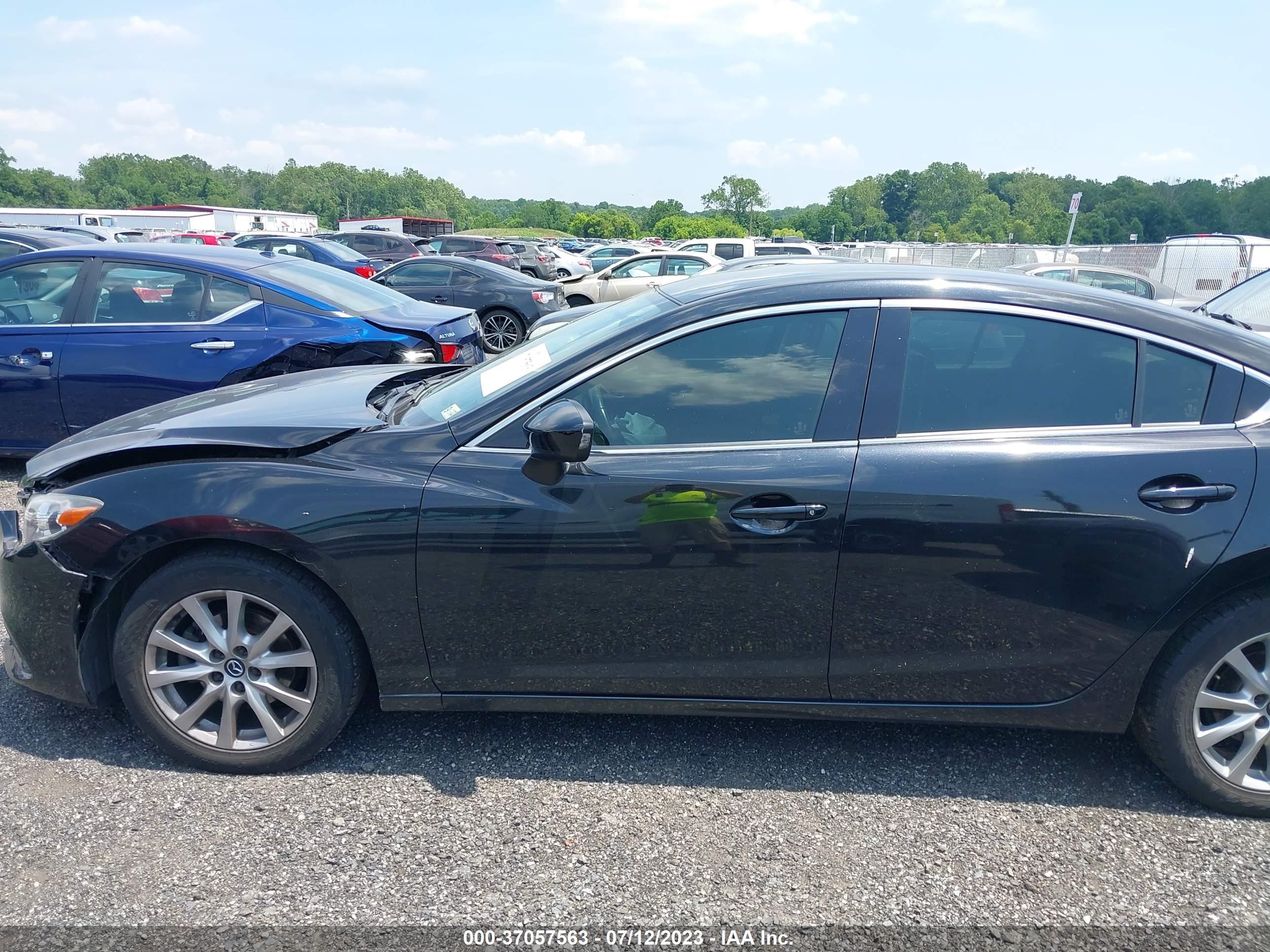 Photo 13 VIN: JM1GJ1U59G1461189 - MAZDA 6 