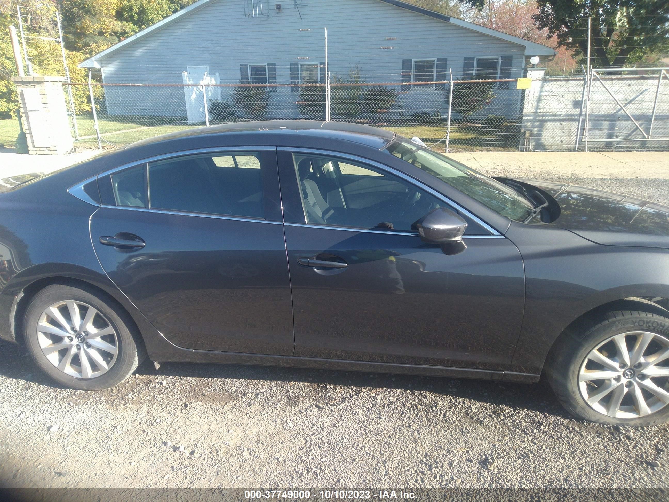 Photo 13 VIN: JM1GJ1U5XG1460021 - MAZDA 6 