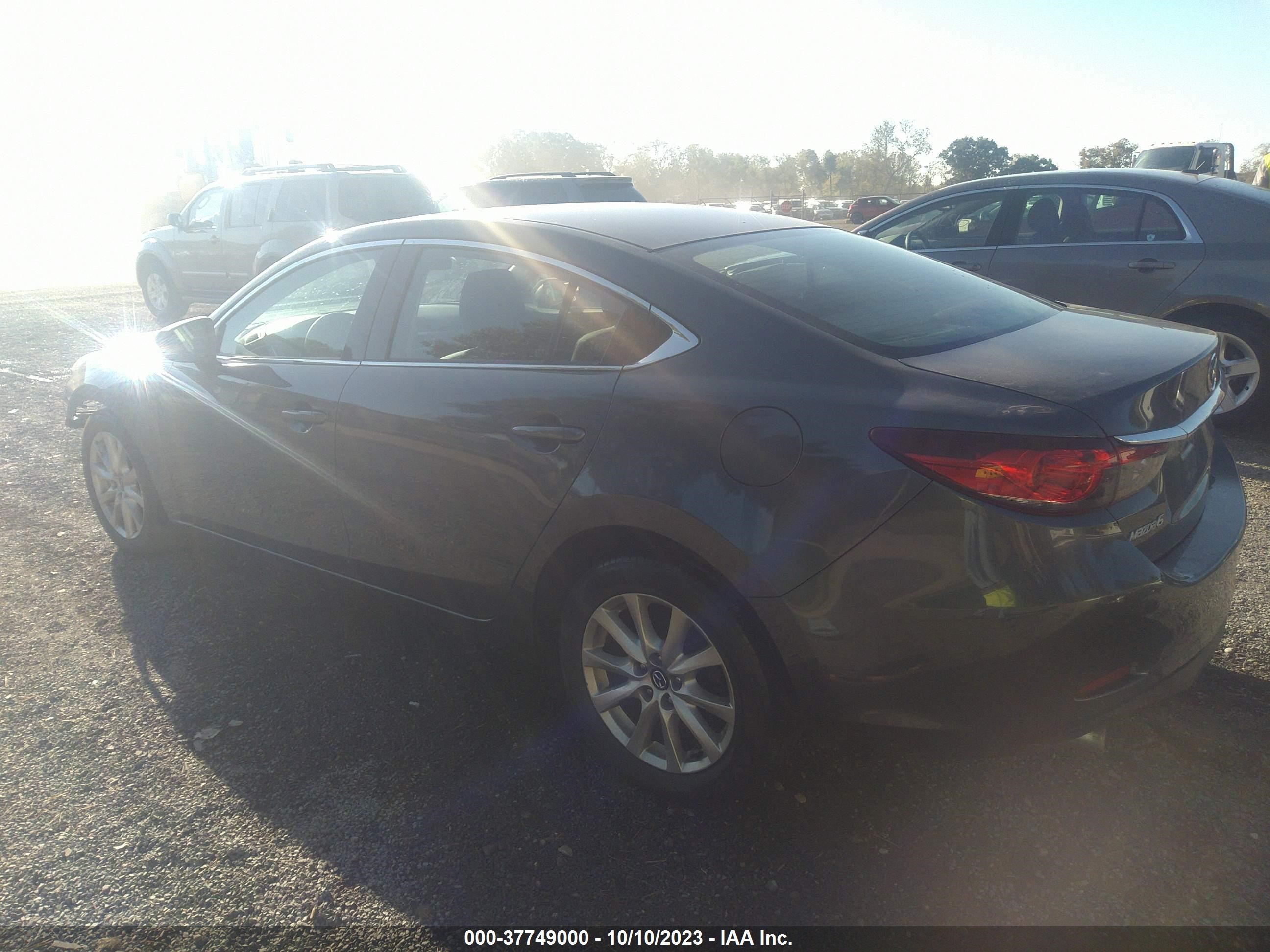 Photo 2 VIN: JM1GJ1U5XG1460021 - MAZDA 6 