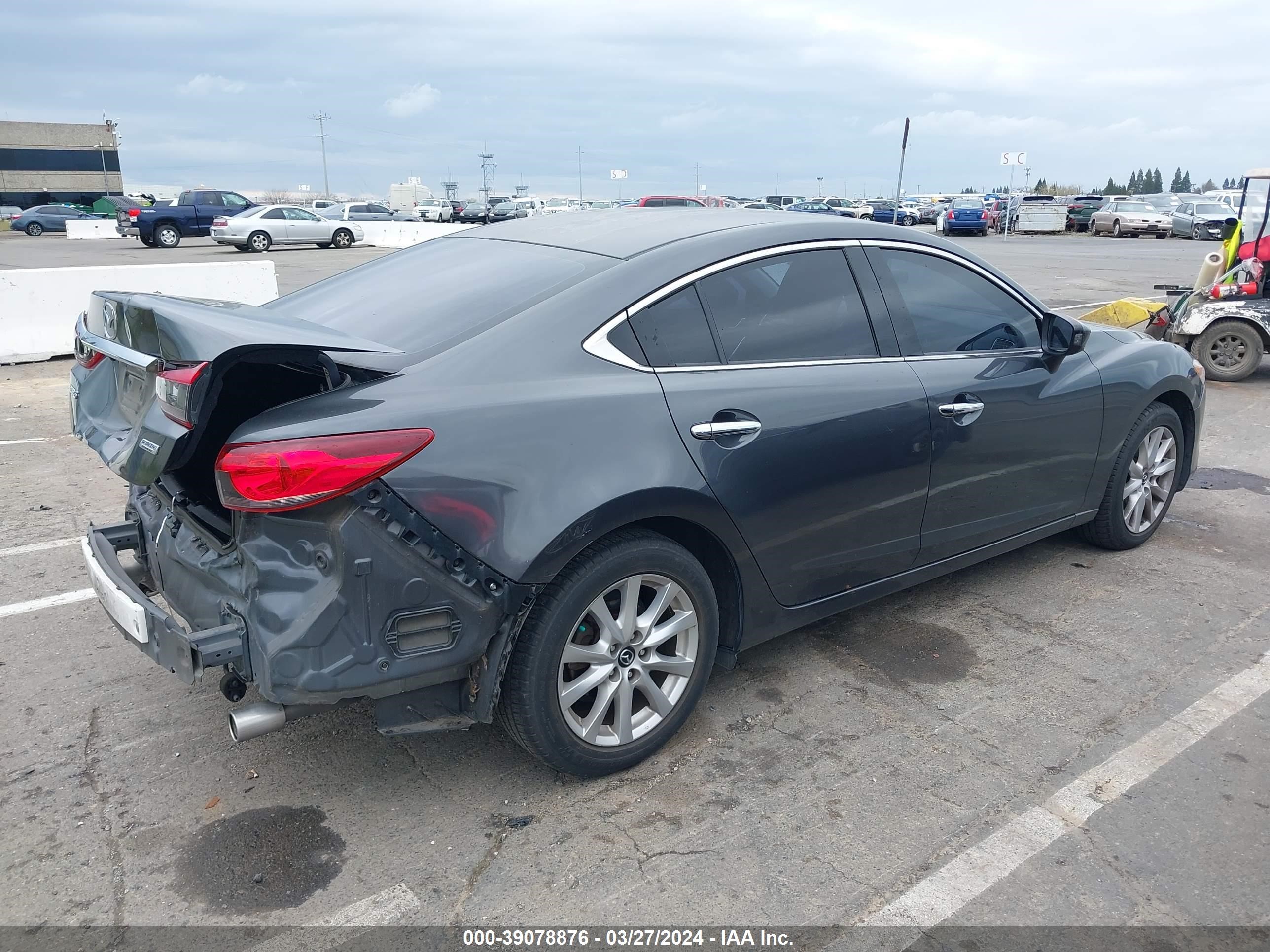 Photo 3 VIN: JM1GJ1U63E1129951 - MAZDA 6 