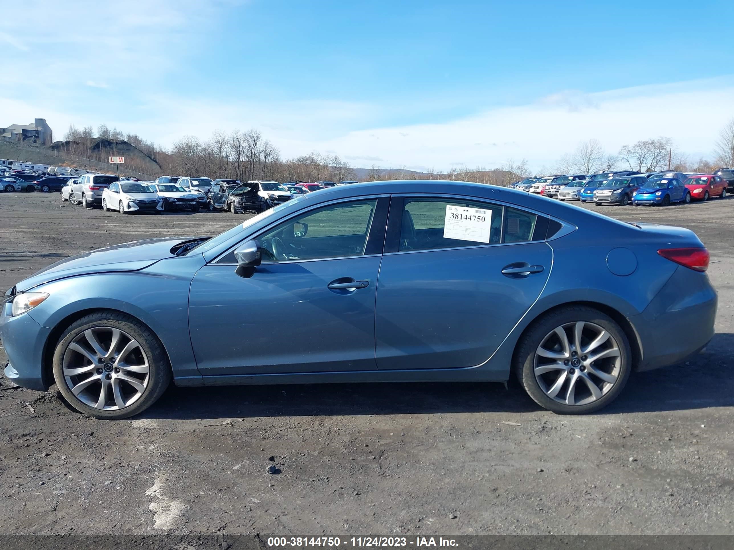 Photo 13 VIN: JM1GJ1V66E1134365 - MAZDA 6 