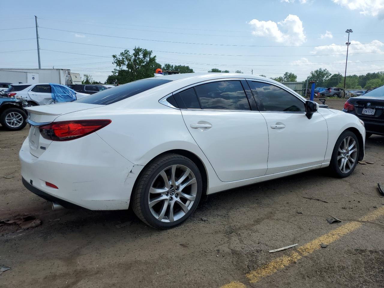 Photo 2 VIN: JM1GJ1W64E1136601 - MAZDA 6 