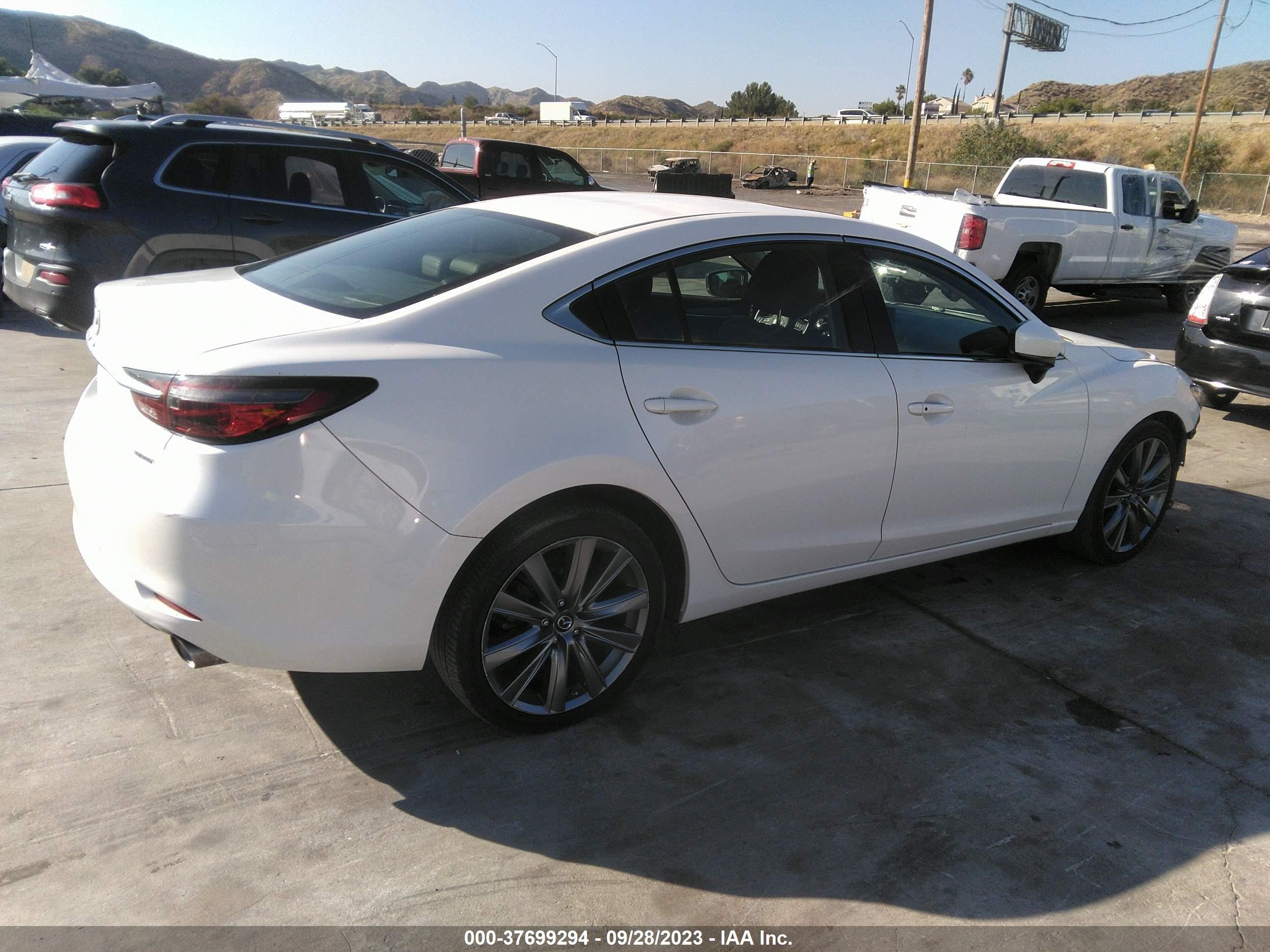 Photo 3 VIN: JM1GL1VM3K1502313 - MAZDA 6 