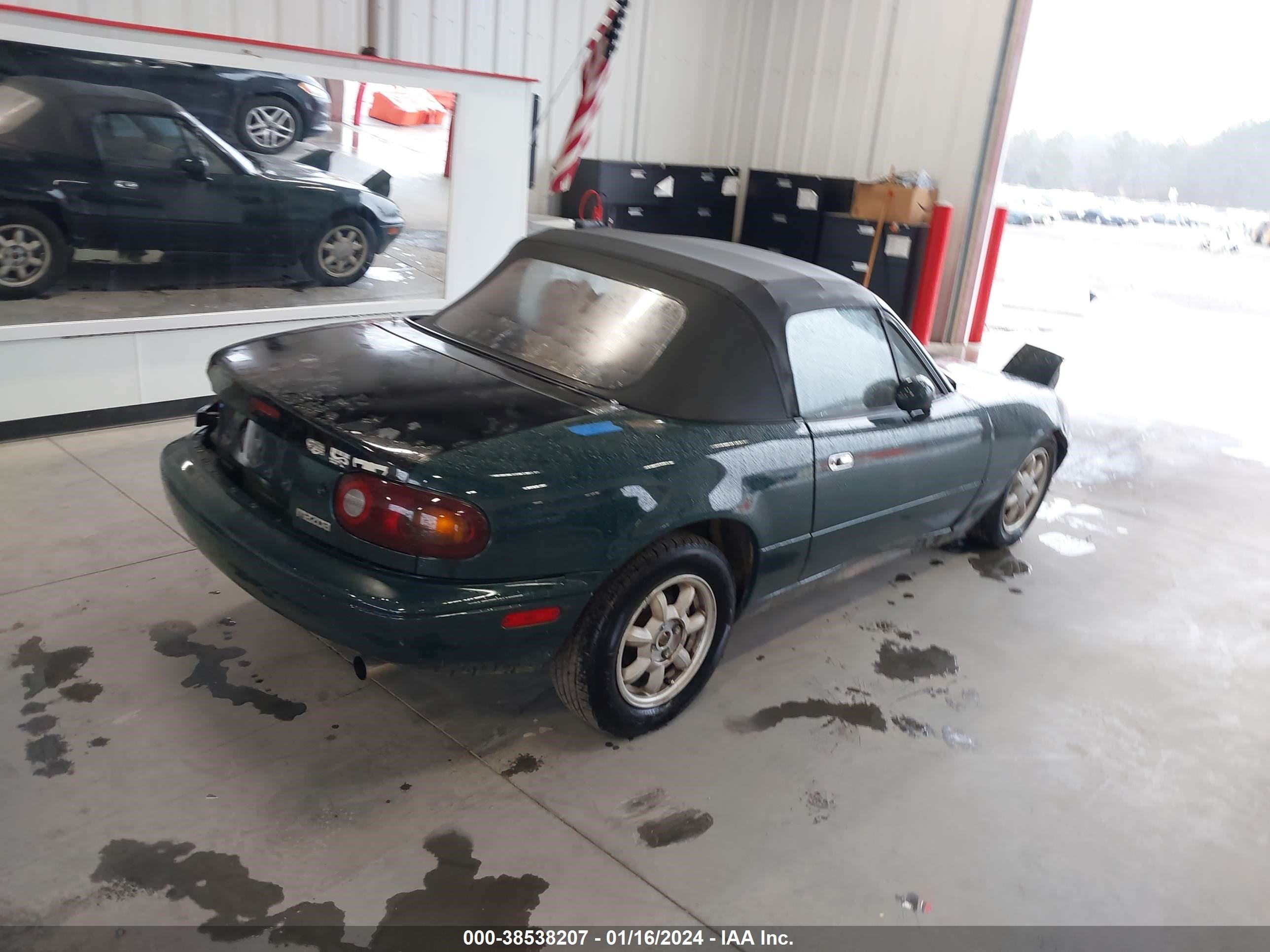 Photo 3 VIN: JM1NA3511M0231582 - MAZDA MX-5 