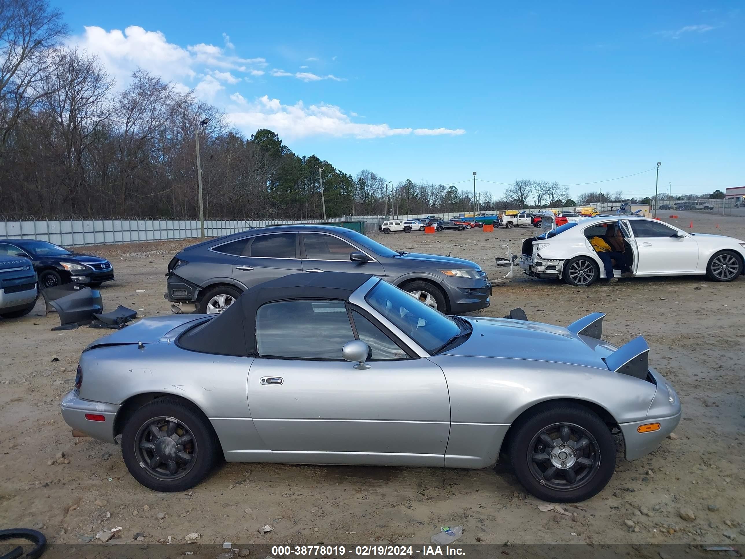 Photo 12 VIN: JM1NA3513L0126850 - MAZDA MX-5 