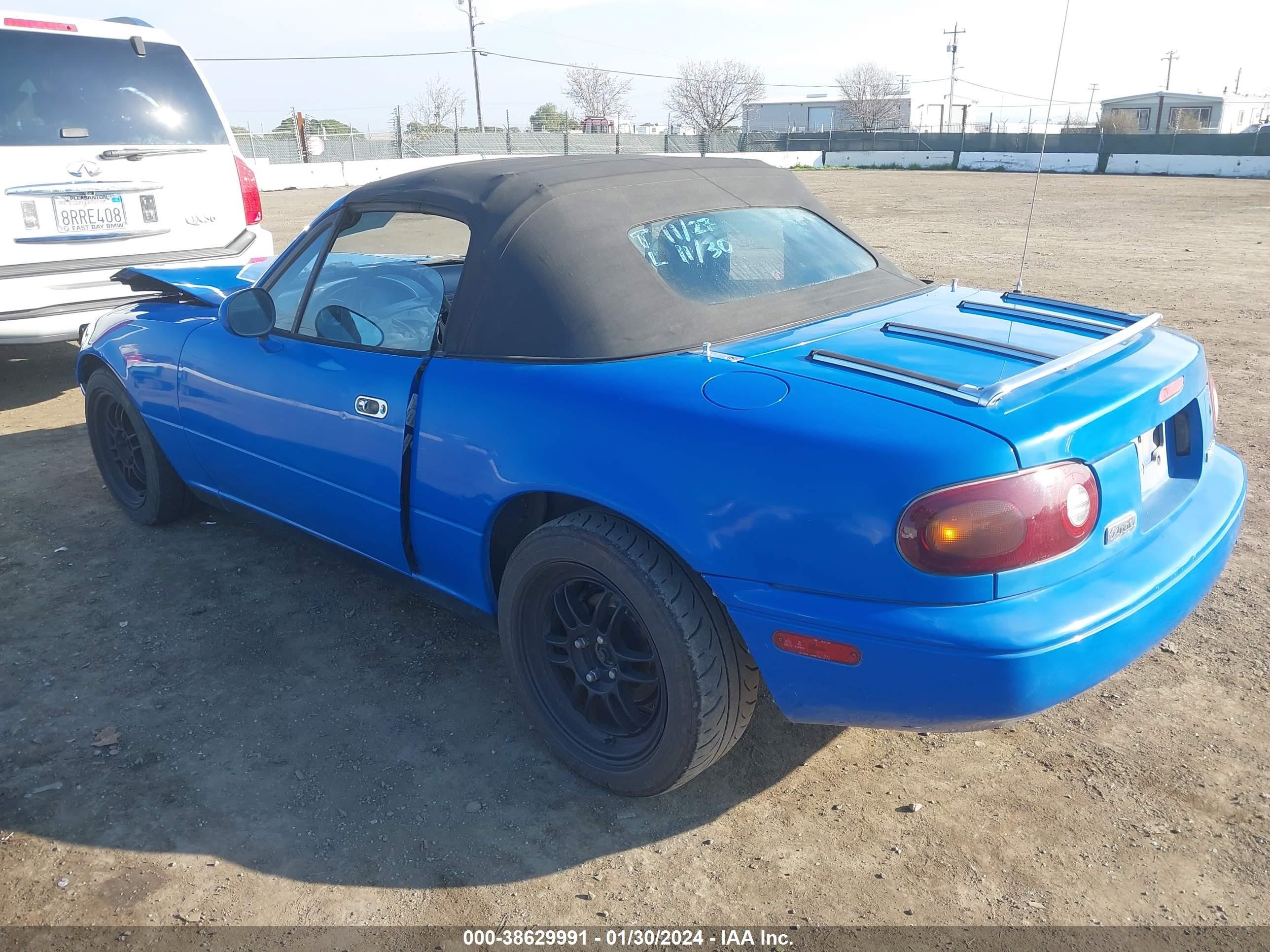 Photo 2 VIN: JM1NA3515M1220191 - MAZDA MX-5 