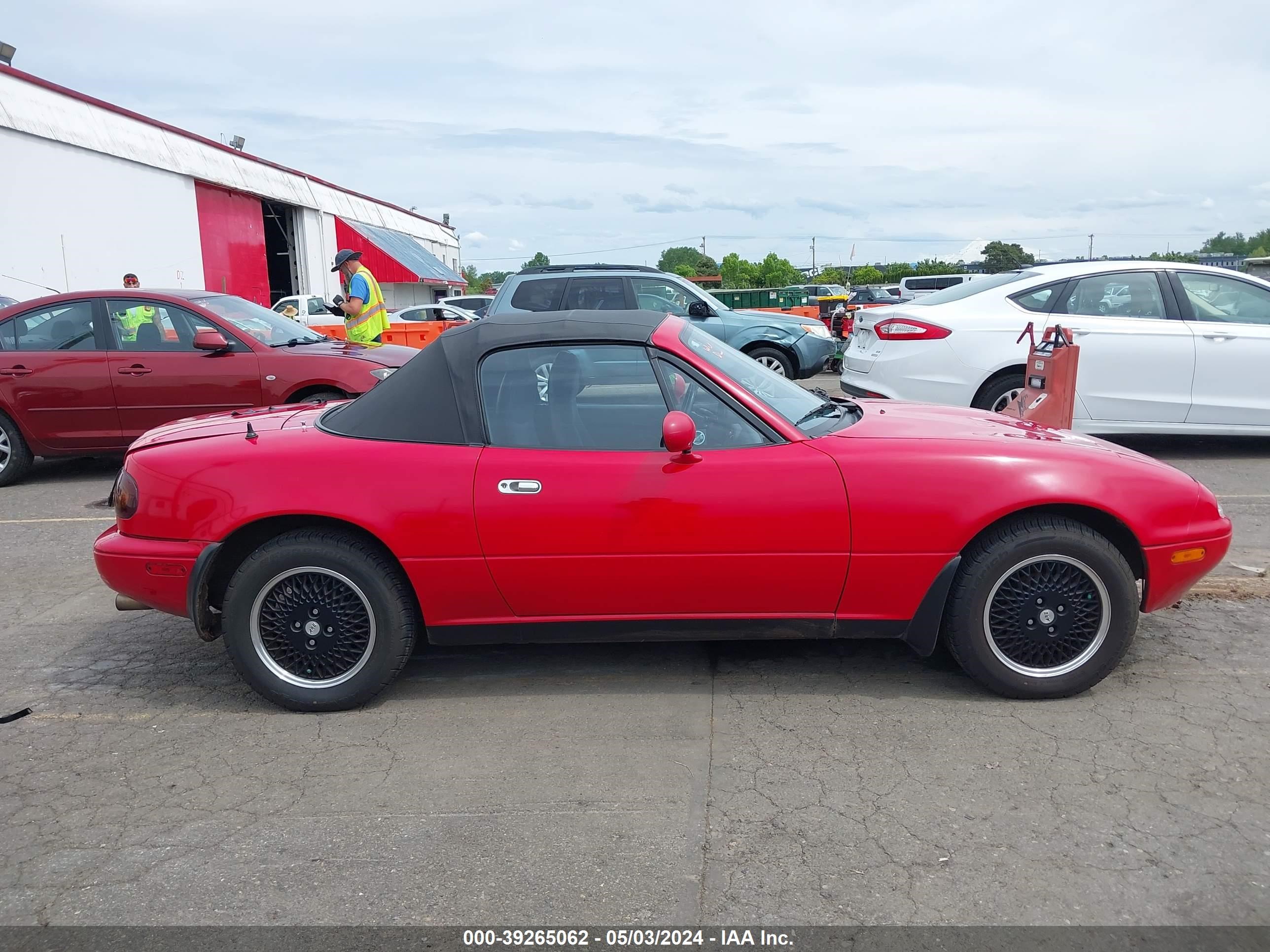 Photo 12 VIN: JM1NA3515N0328429 - MAZDA MX-5 