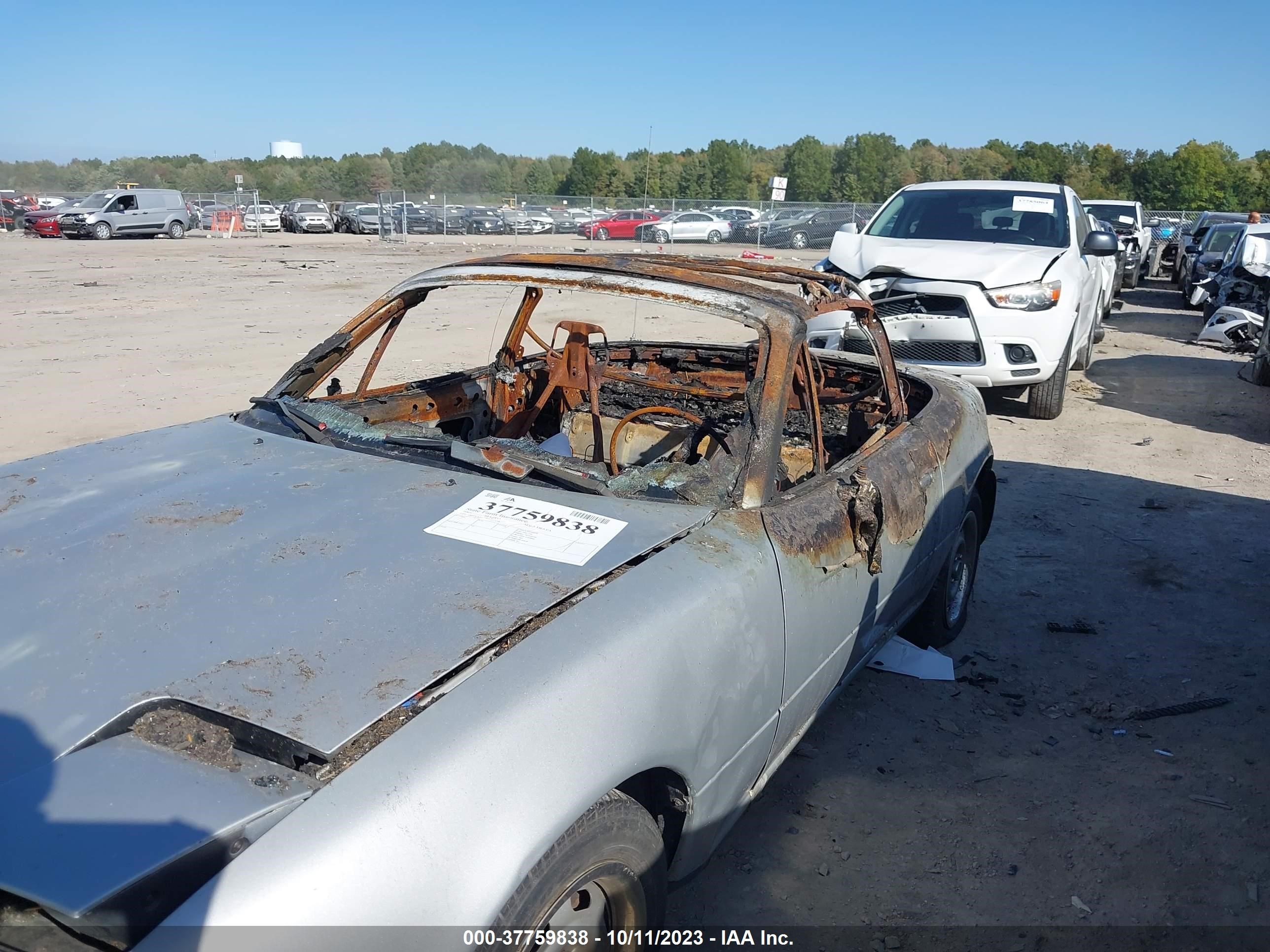 Photo 5 VIN: JM1NA3516M1227134 - MAZDA MX-5 