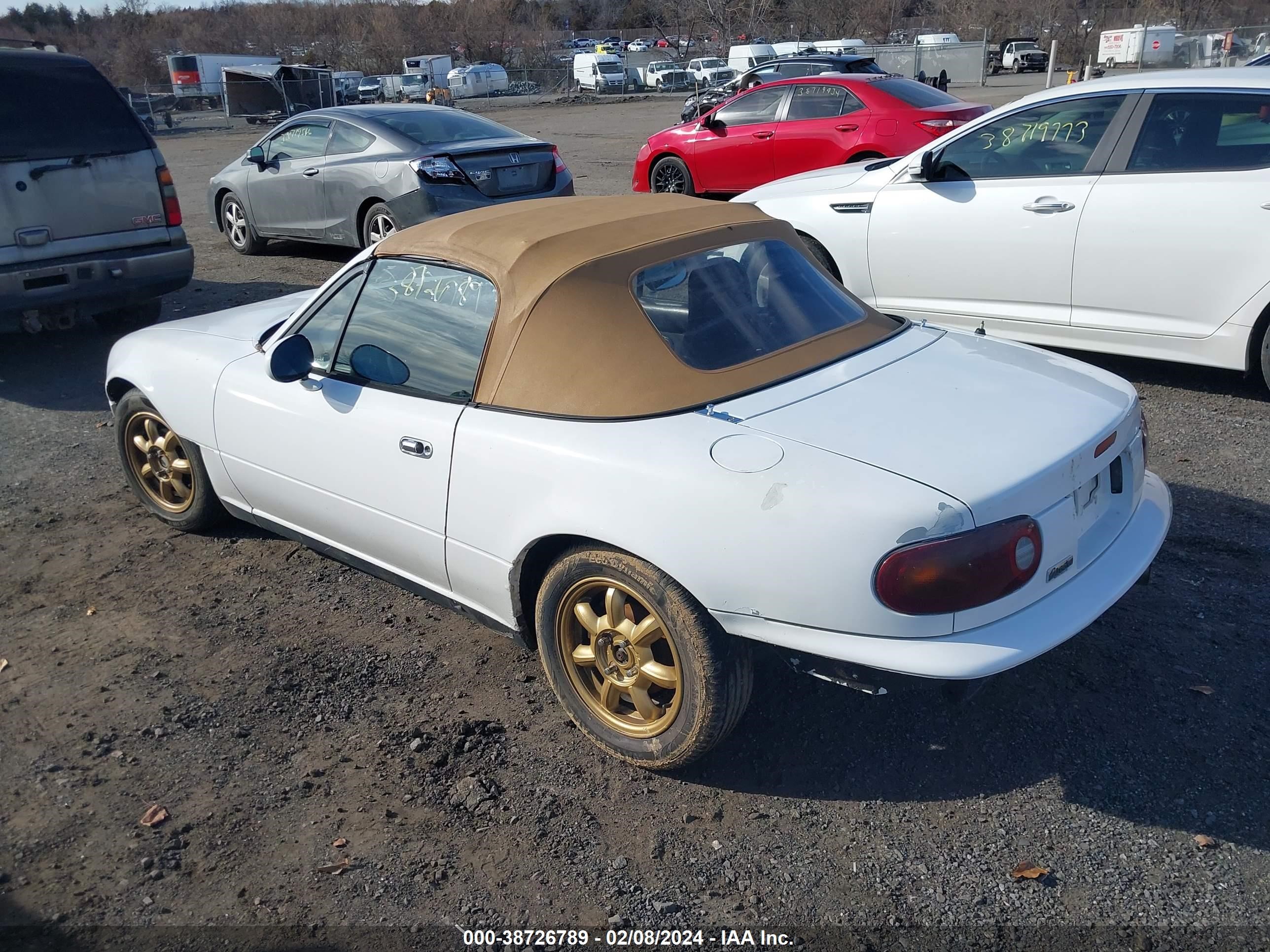 Photo 2 VIN: JM1NA3517L0101062 - MAZDA MX-5 