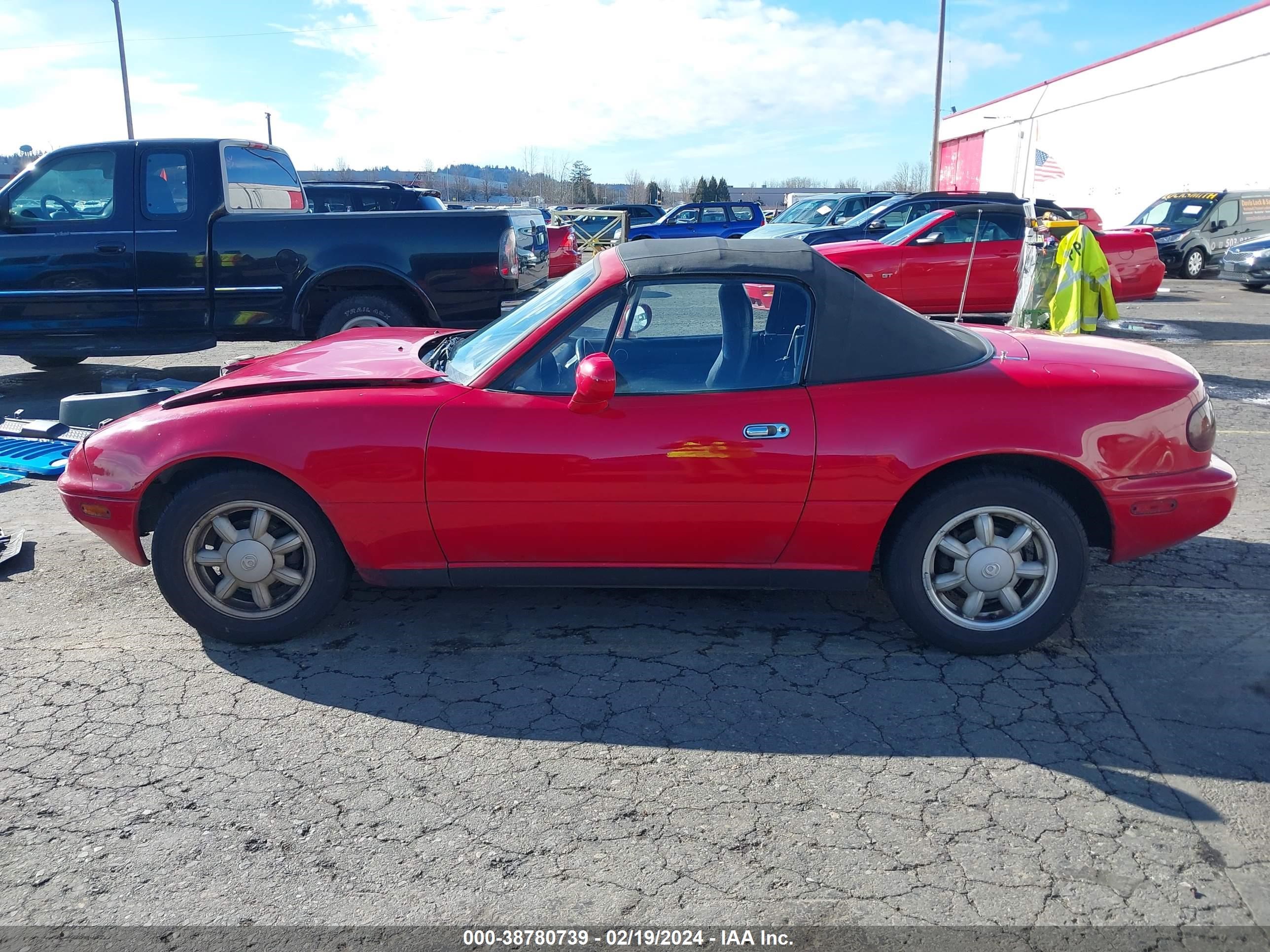 Photo 13 VIN: JM1NA351XP0402026 - MAZDA MX-5 