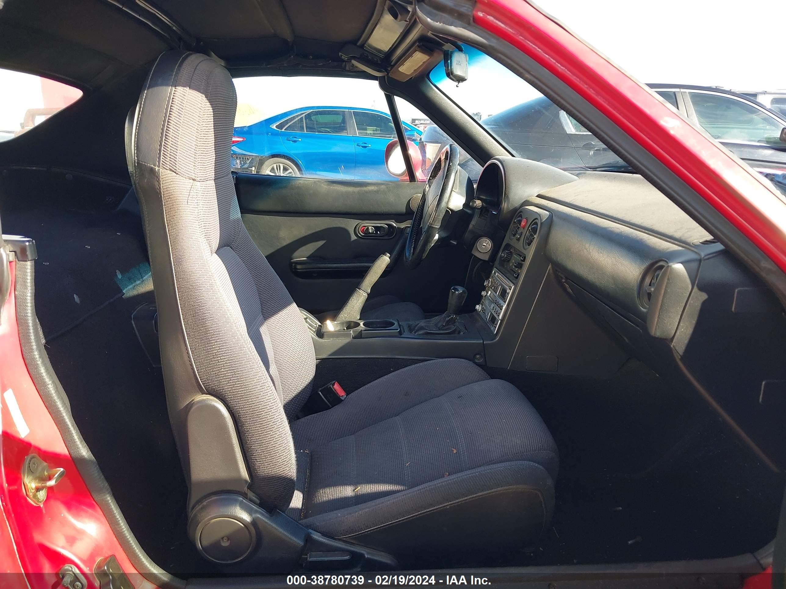 Photo 4 VIN: JM1NA351XP0402026 - MAZDA MX-5 