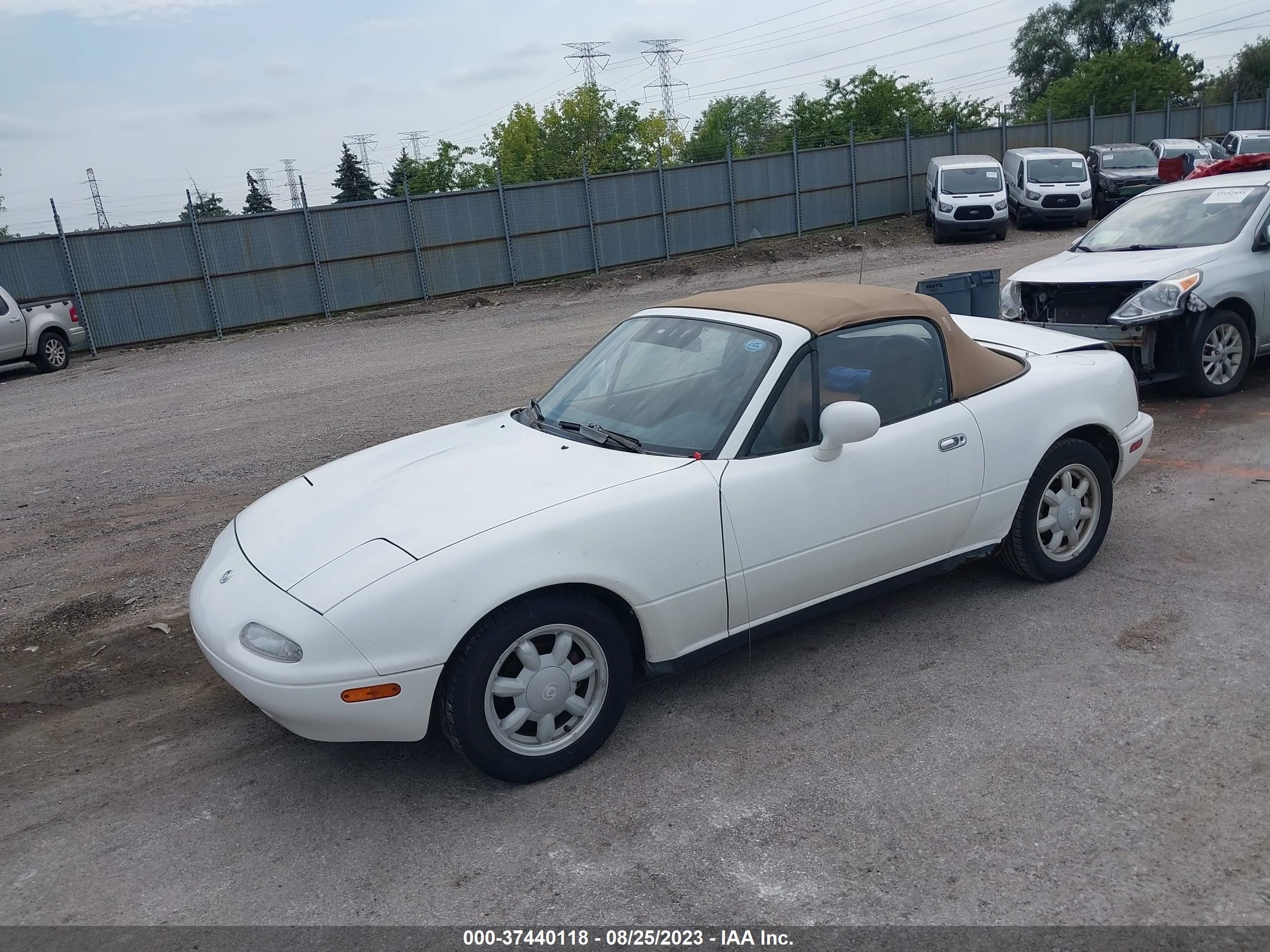 Photo 1 VIN: JM1NA351XP0411292 - MAZDA MX-5 