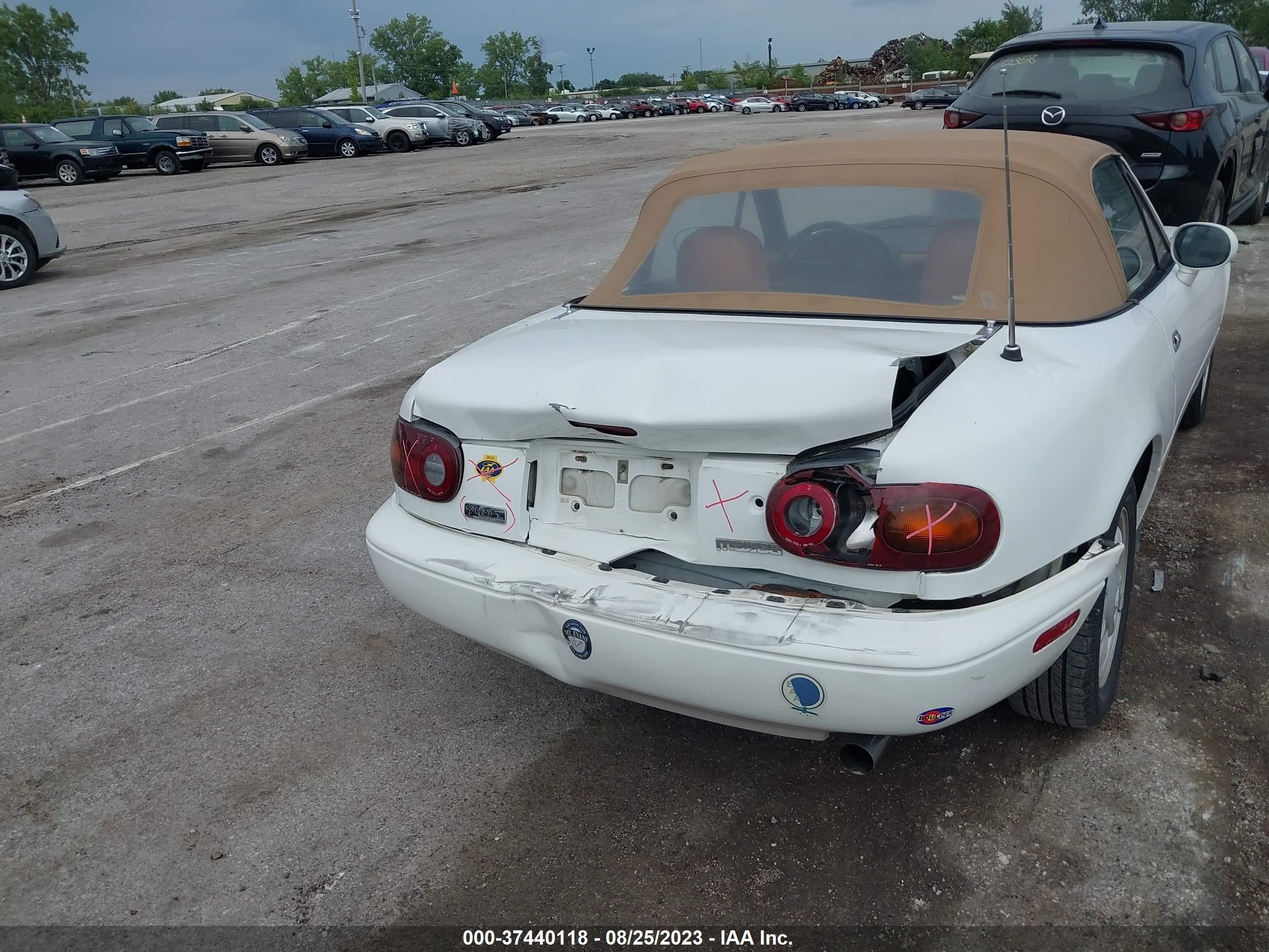 Photo 5 VIN: JM1NA351XP0411292 - MAZDA MX-5 