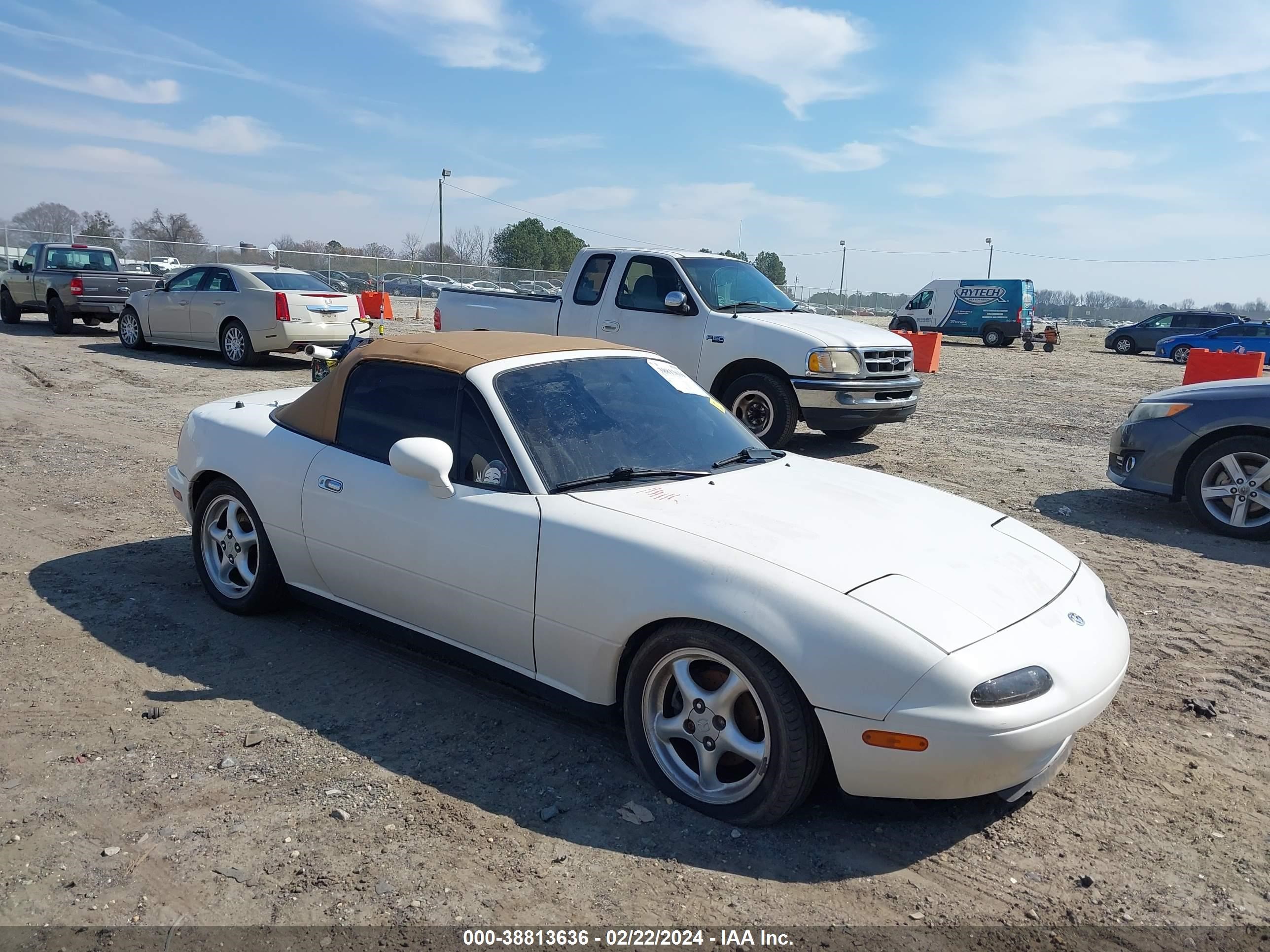 Photo 1 VIN: JM1NA3532T0715759 - MAZDA MX-5 