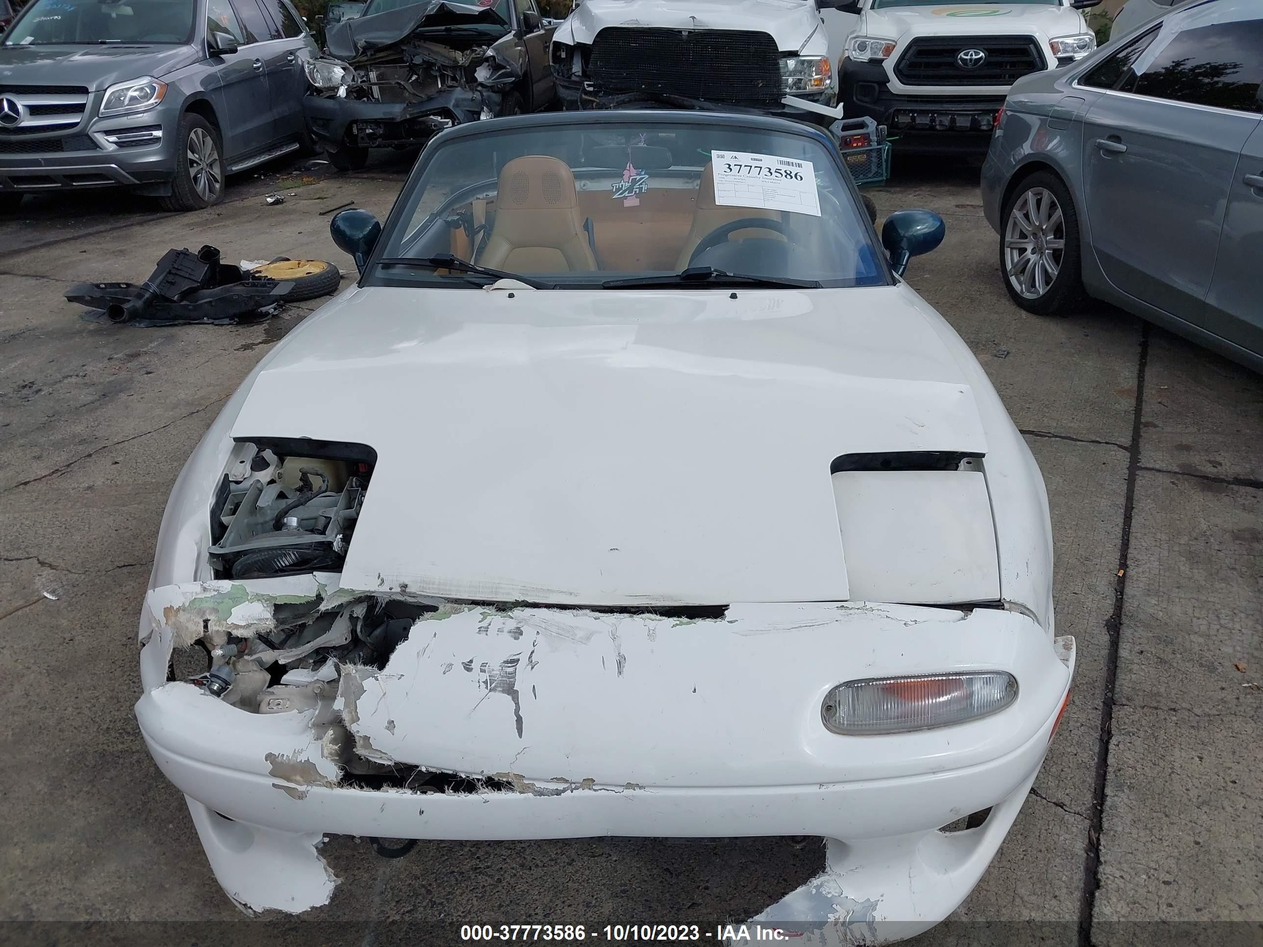 Photo 11 VIN: JM1NA3534R0500151 - MAZDA MX-5 