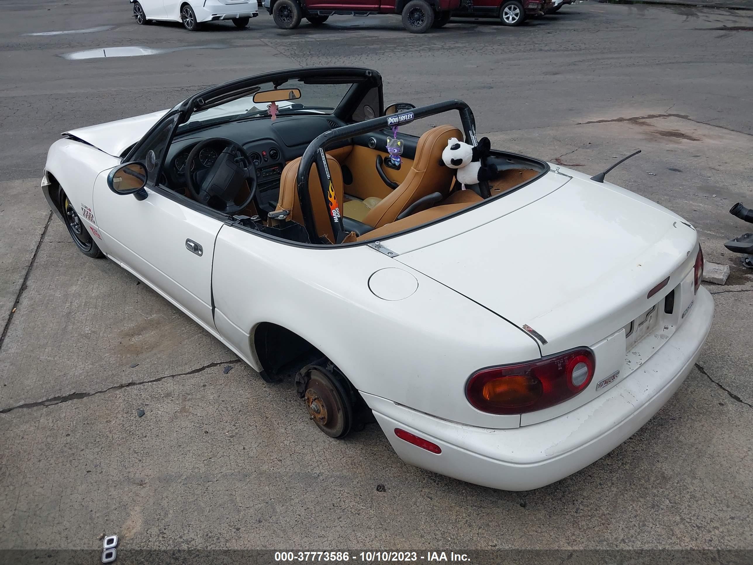 Photo 2 VIN: JM1NA3534R0500151 - MAZDA MX-5 