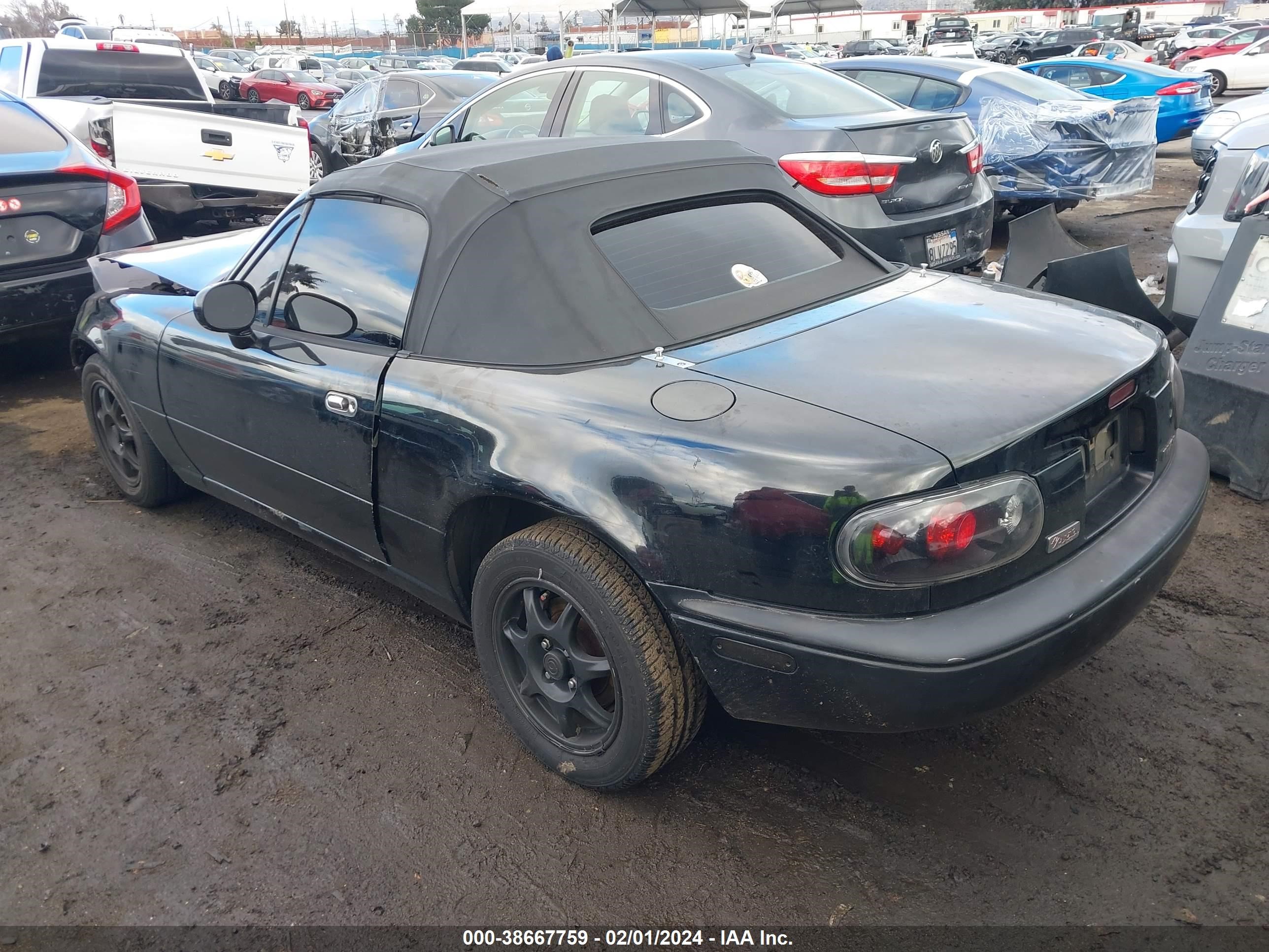 Photo 2 VIN: JM1NA3535V0721218 - MAZDA MX-5 