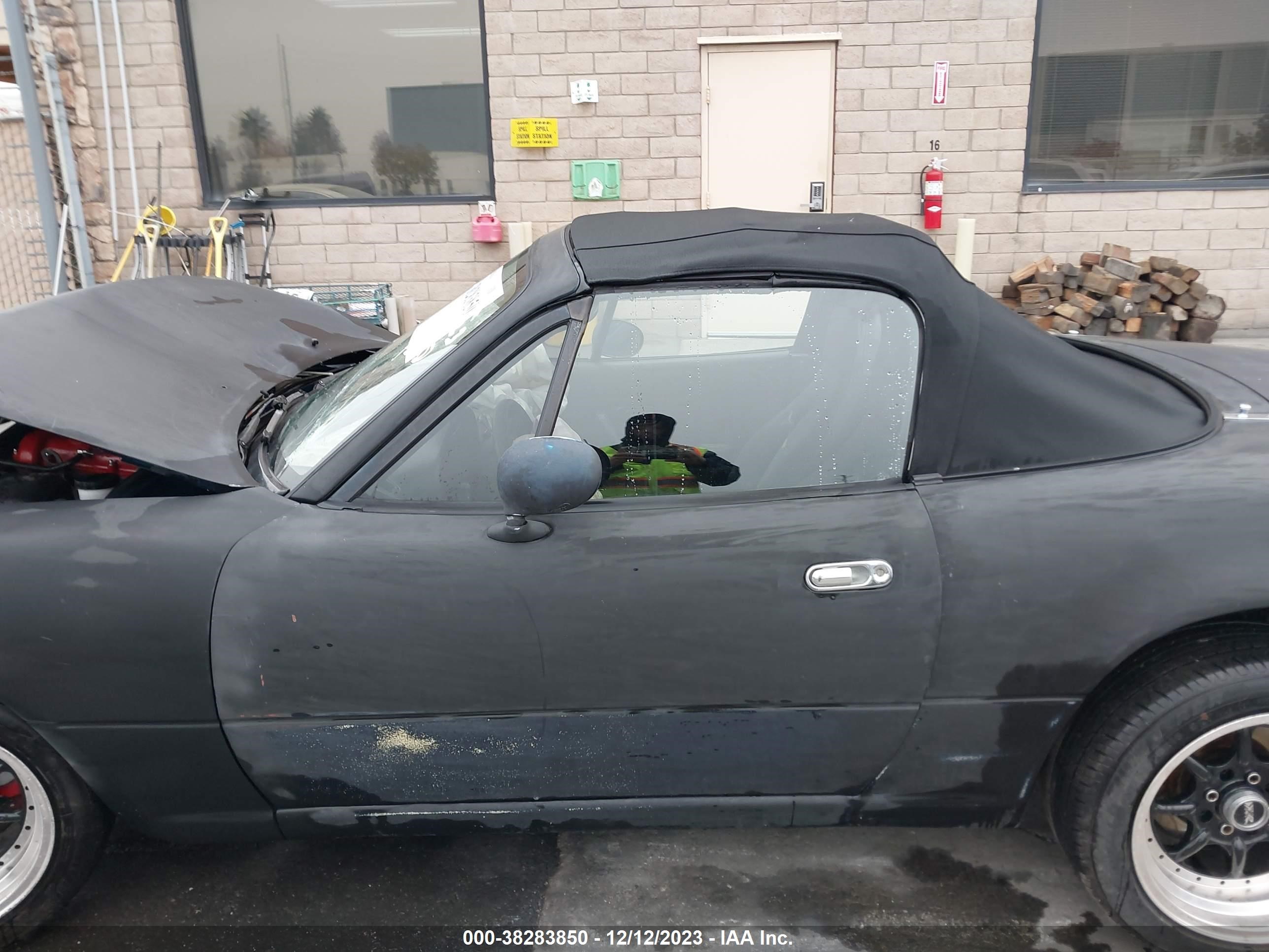 Photo 13 VIN: JM1NA3537T0714154 - MAZDA MX-5 