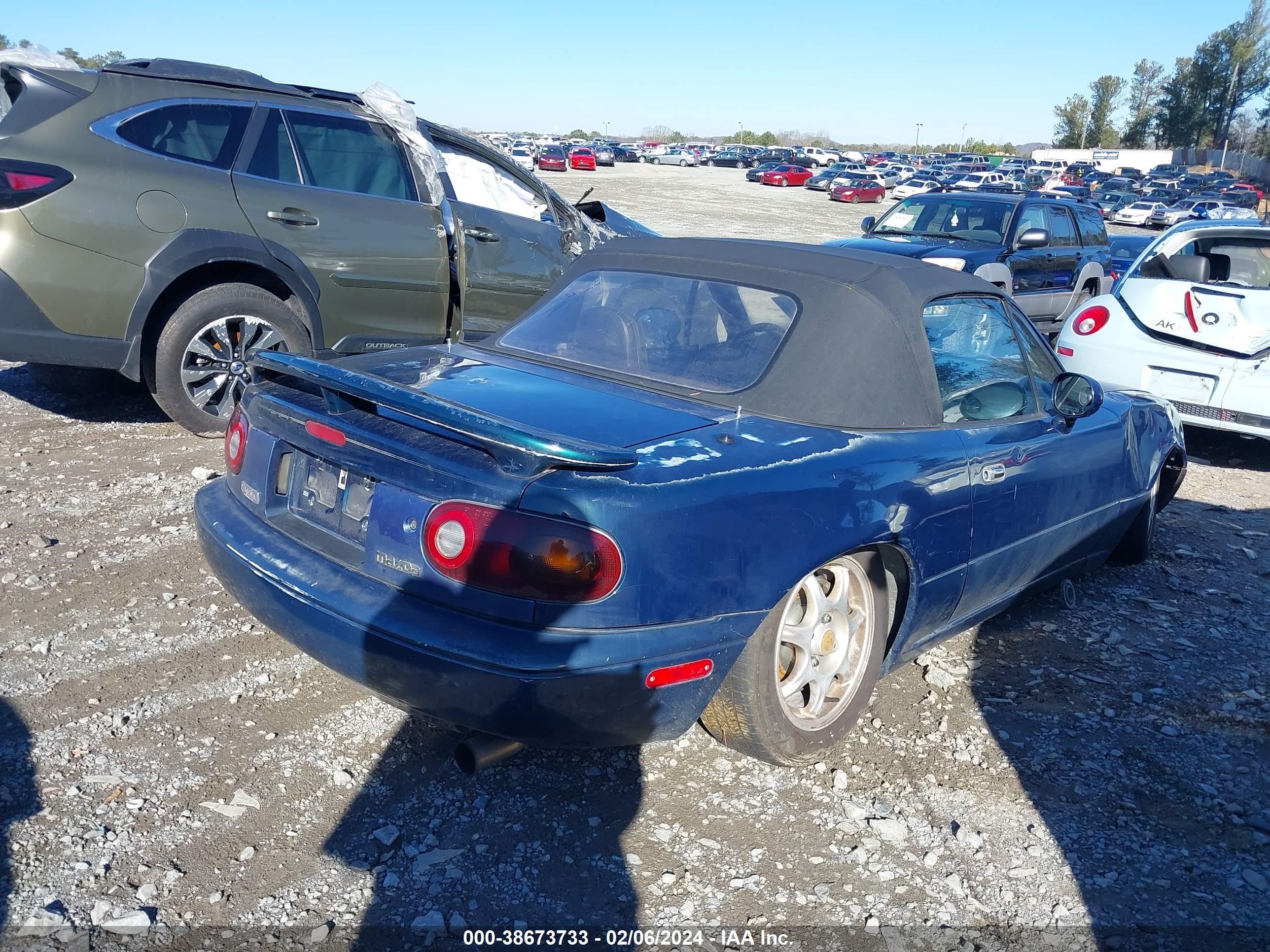 Photo 3 VIN: JM1NA3537V0737033 - MAZDA MX-5 