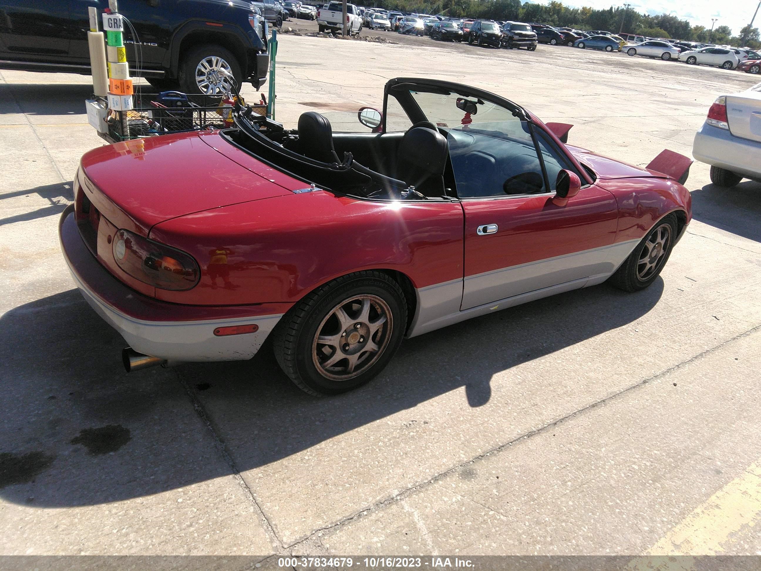 Photo 3 VIN: JM1NA3538S0600825 - MAZDA MX-5 