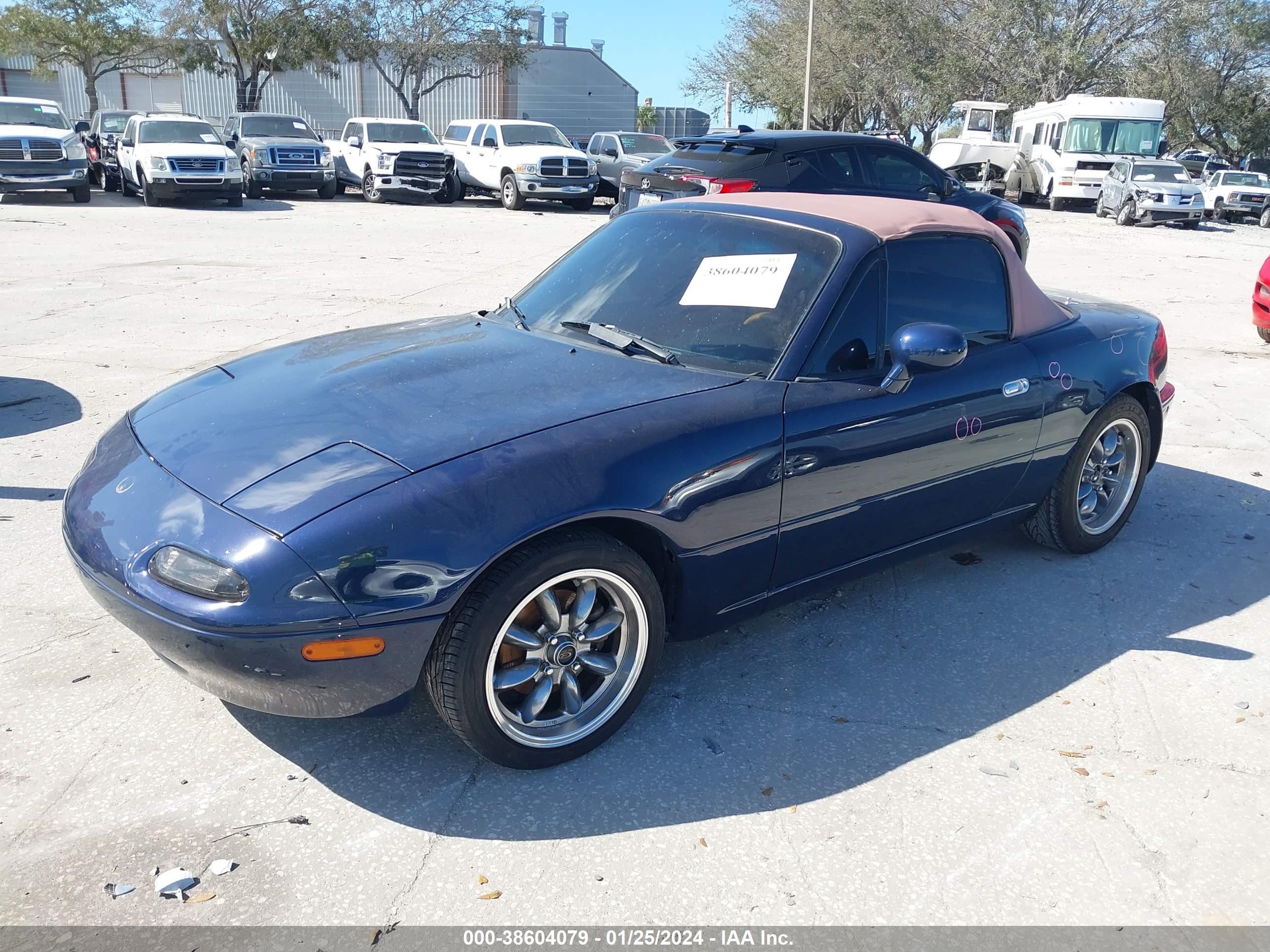 Photo 1 VIN: JM1NA3538T0707438 - MAZDA MX-5 