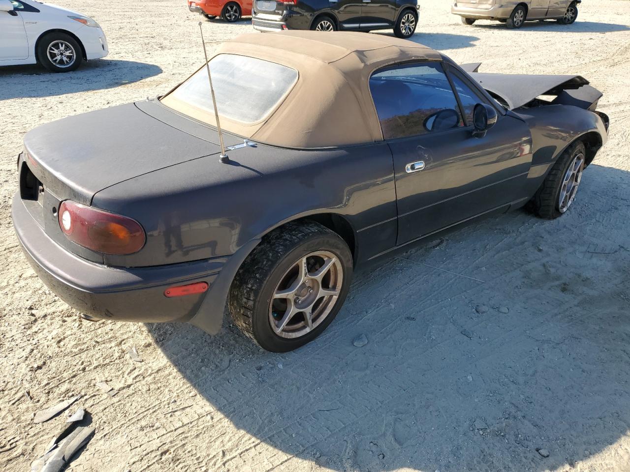 Photo 2 VIN: JM1NA353XT0710969 - MAZDA MX-5 