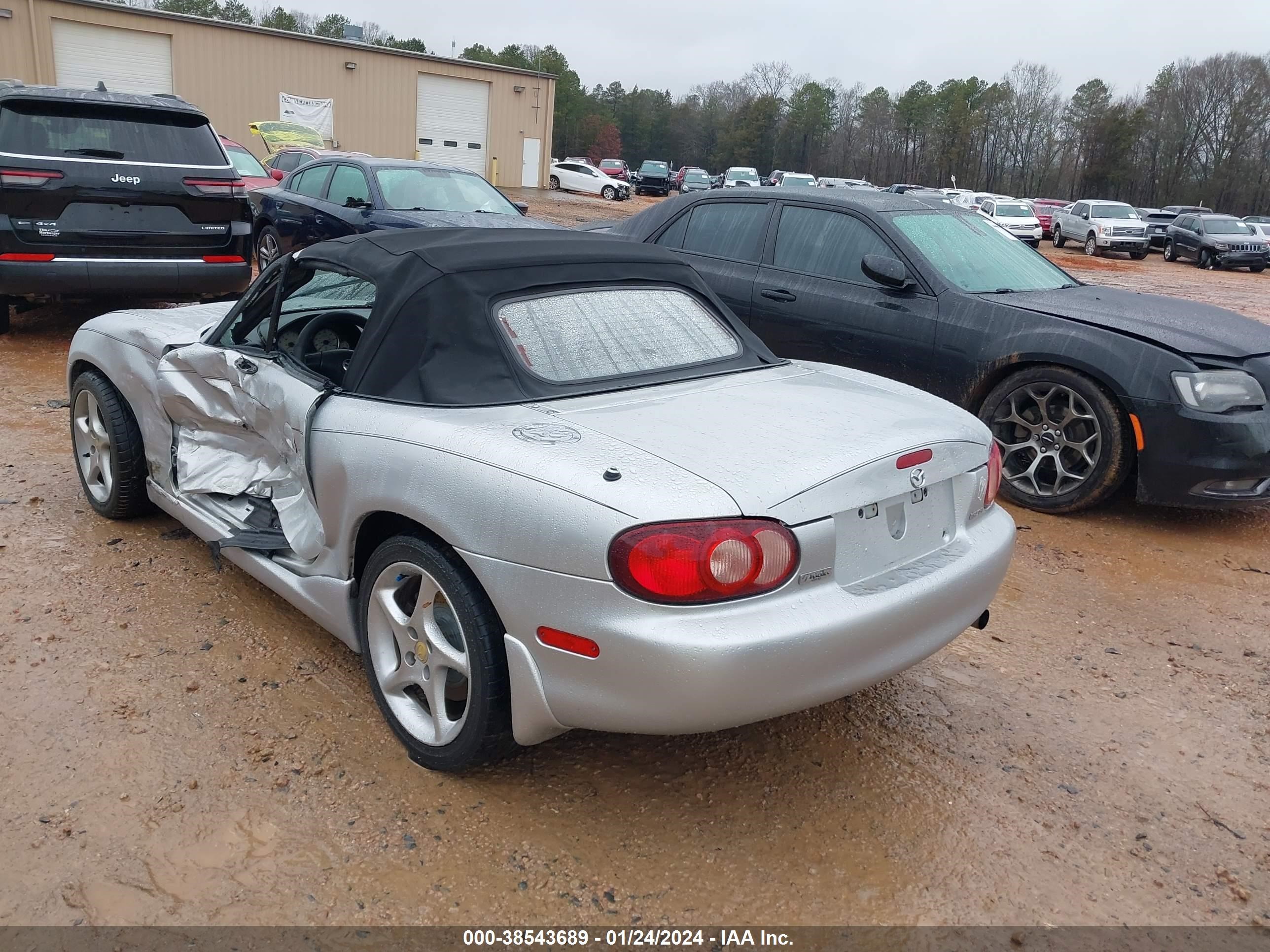 Photo 2 VIN: JM1NB353030301361 - MAZDA MX-5 