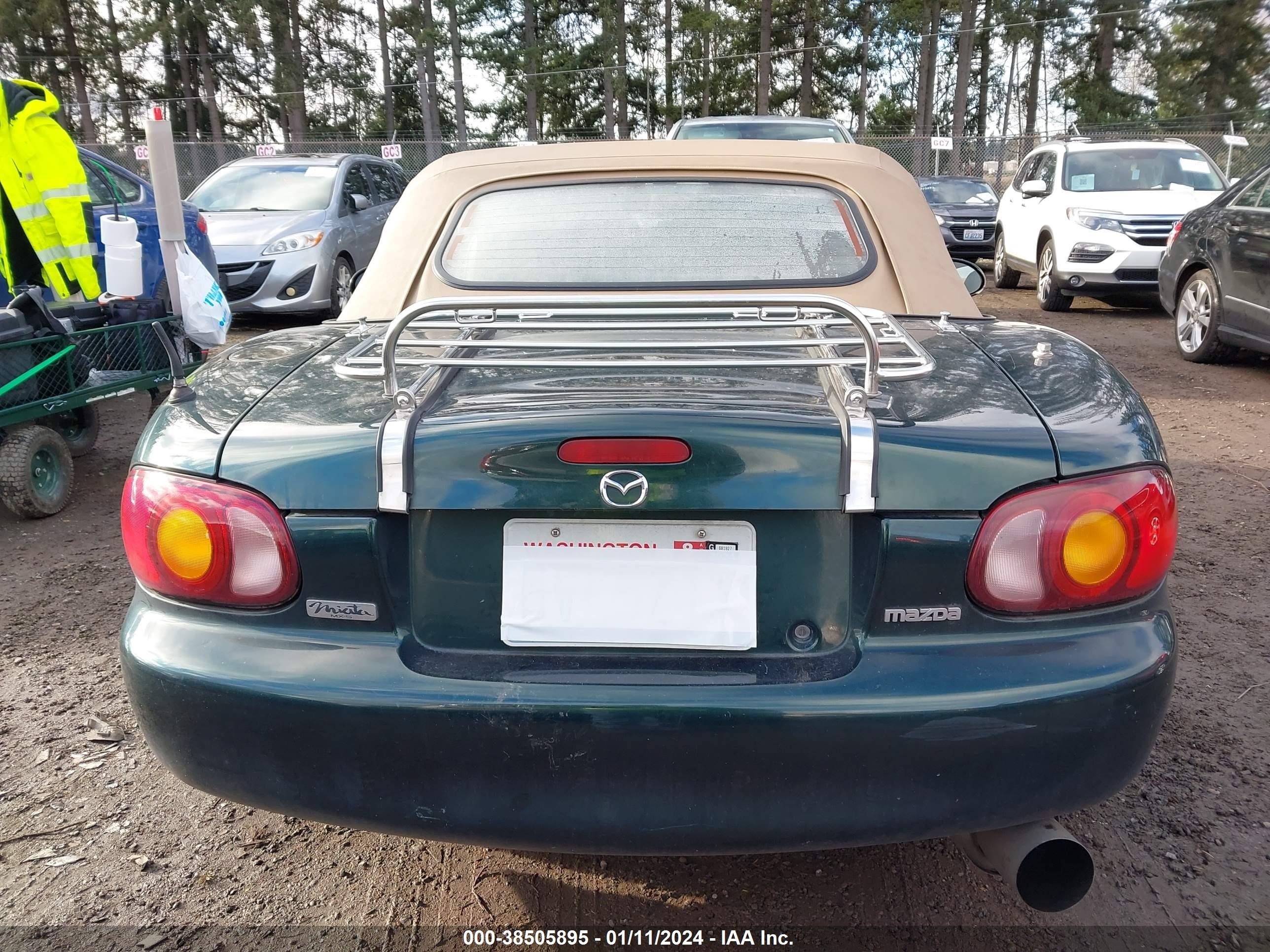 Photo 16 VIN: JM1NB3530X0118242 - MAZDA MX-5 