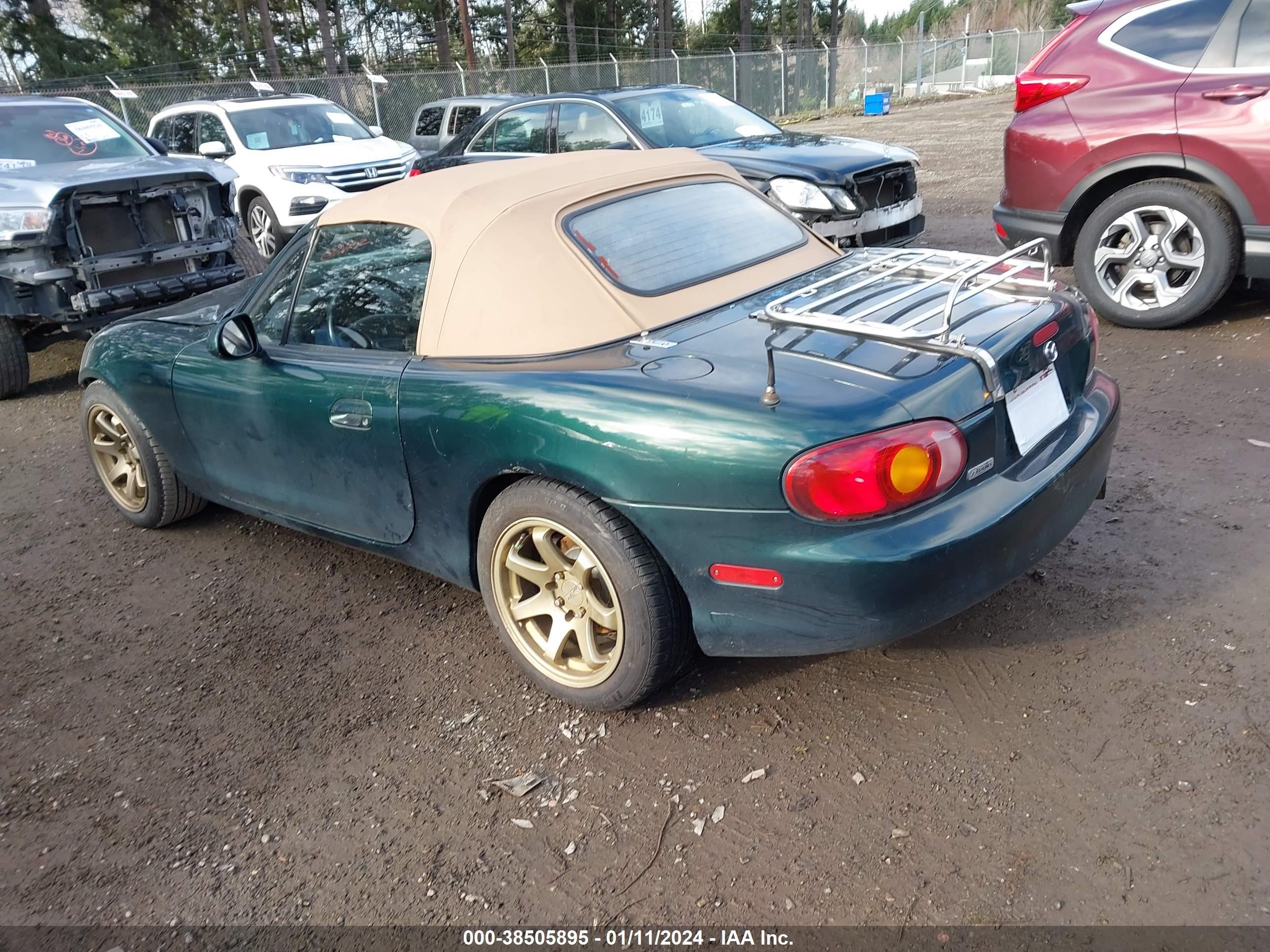 Photo 2 VIN: JM1NB3530X0118242 - MAZDA MX-5 