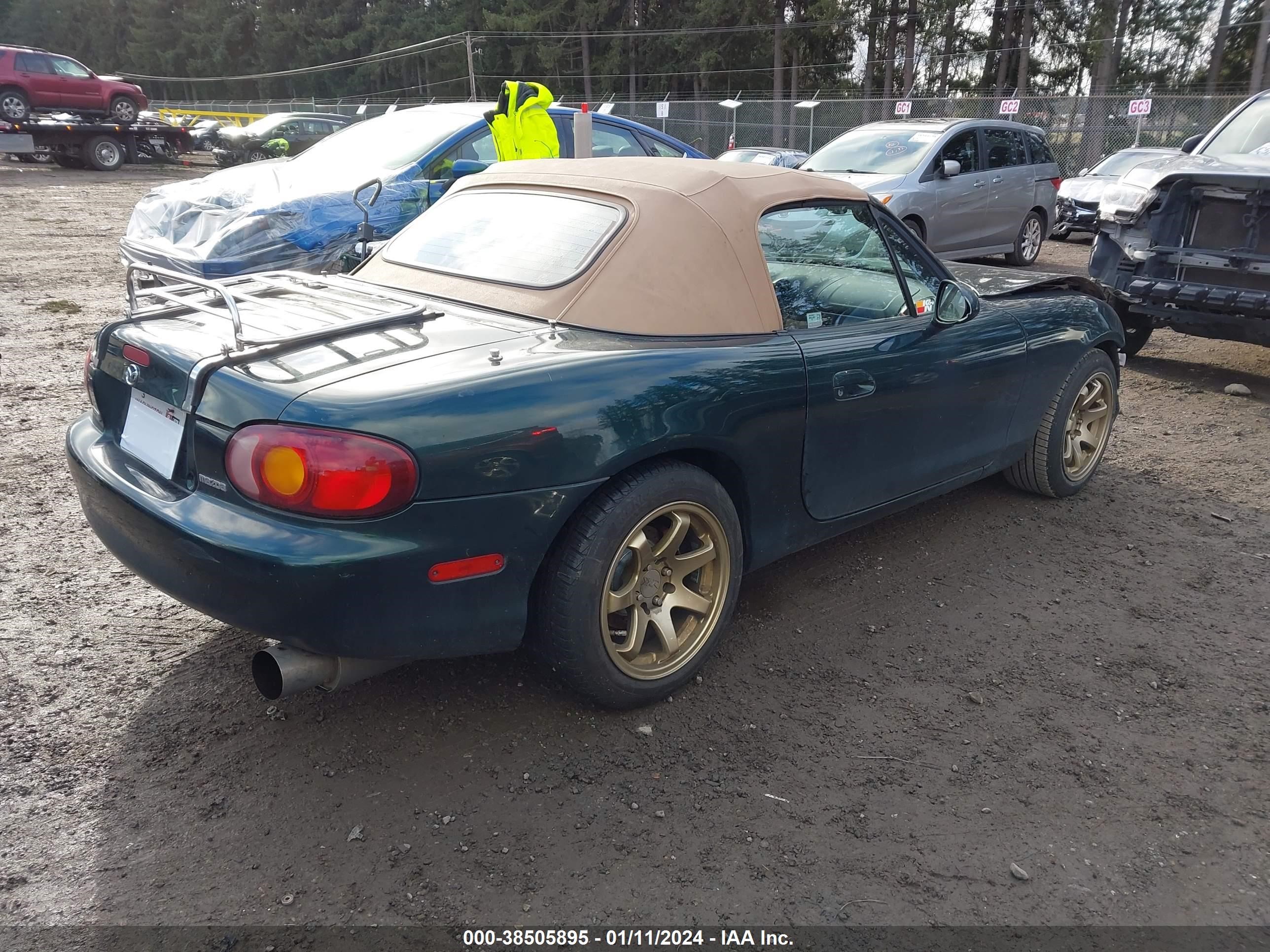 Photo 3 VIN: JM1NB3530X0118242 - MAZDA MX-5 