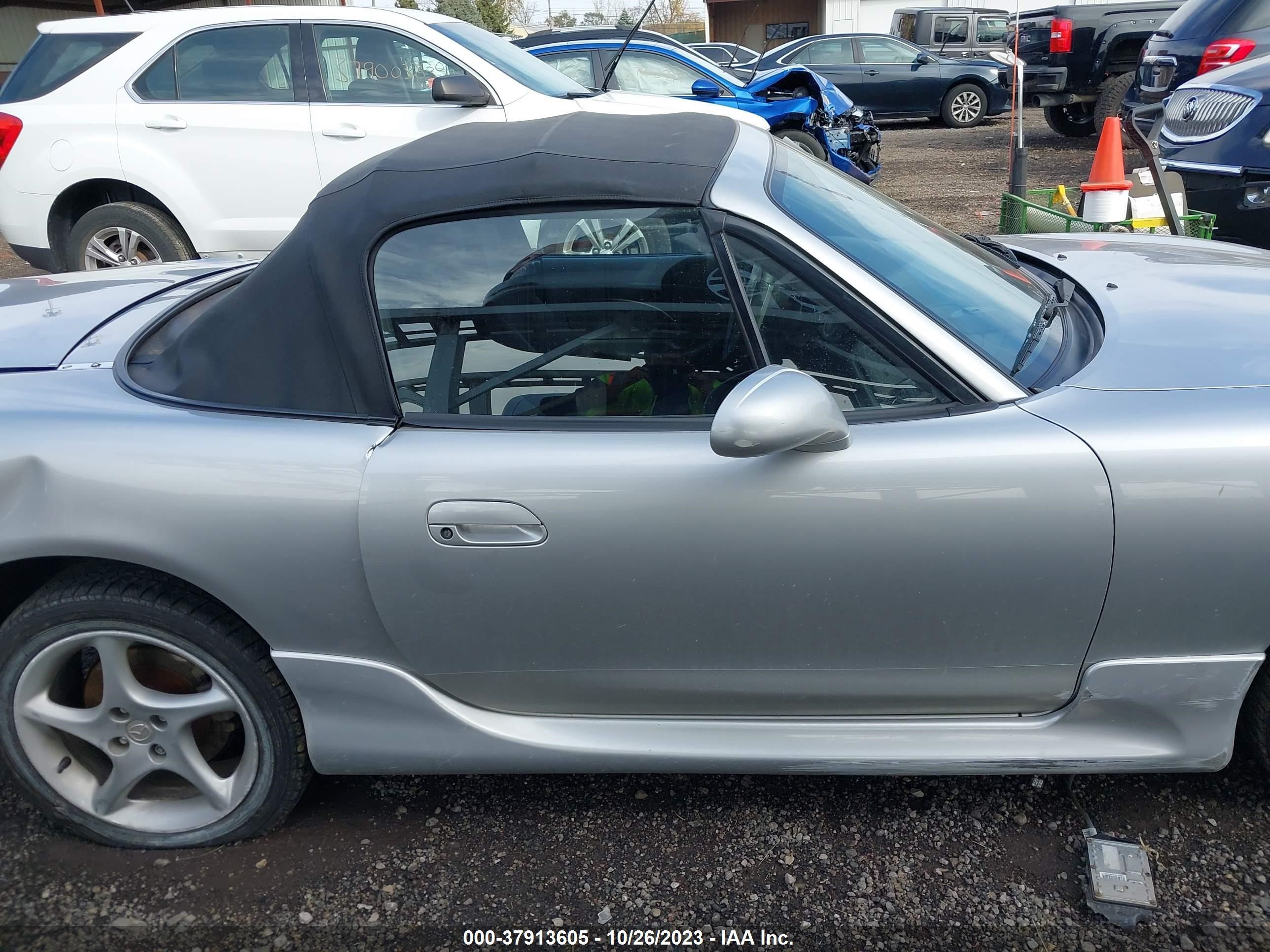 Photo 13 VIN: JM1NB353130307752 - MAZDA MX-5 