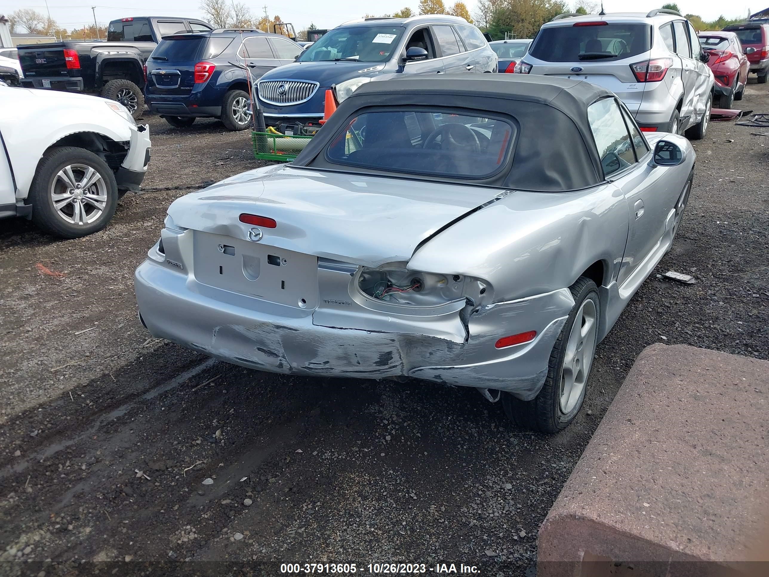 Photo 16 VIN: JM1NB353130307752 - MAZDA MX-5 