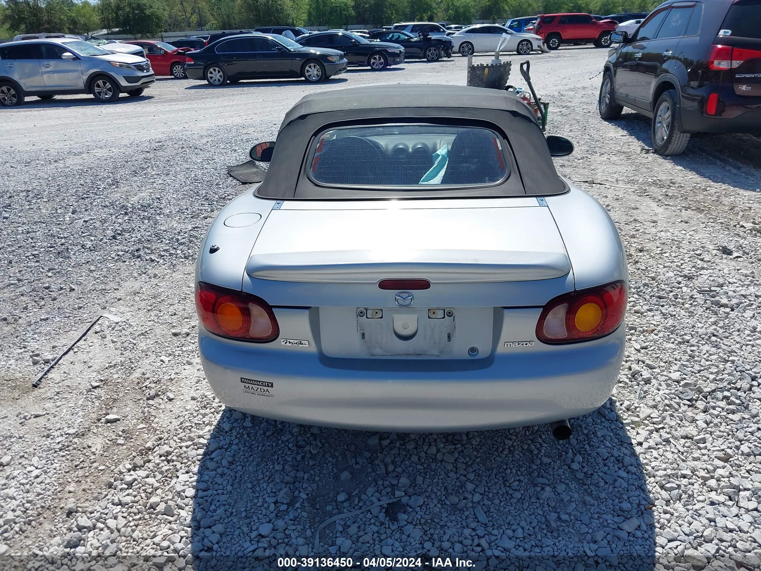 Photo 15 VIN: JM1NB3531Y0153373 - MAZDA MX-5 