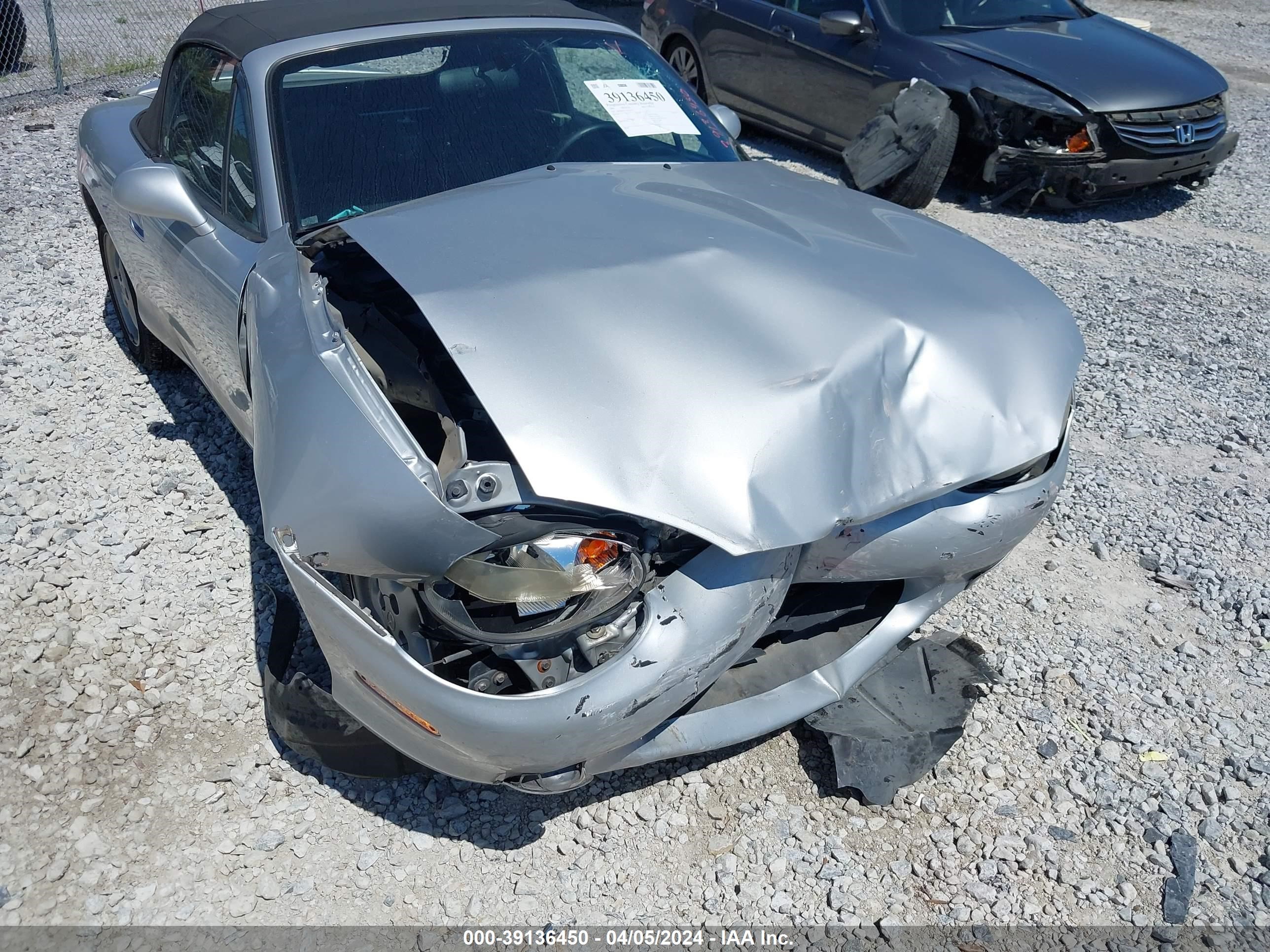 Photo 5 VIN: JM1NB3531Y0153373 - MAZDA MX-5 