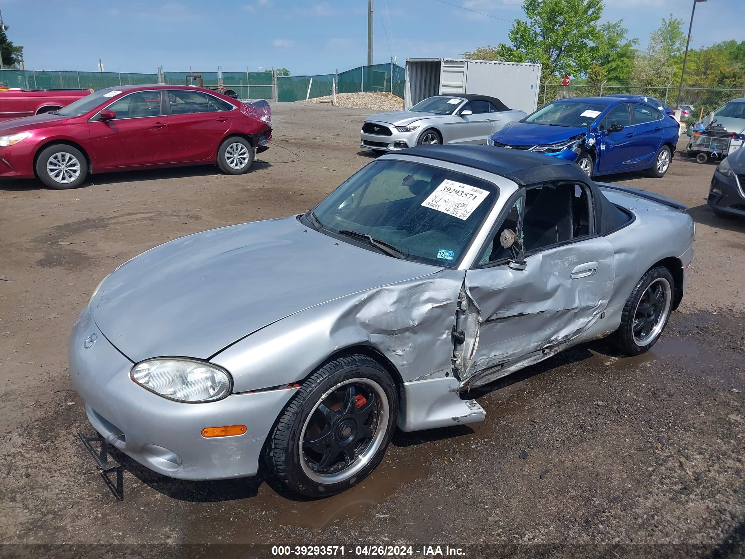 Photo 1 VIN: JM1NB353240405626 - MAZDA MX-5 