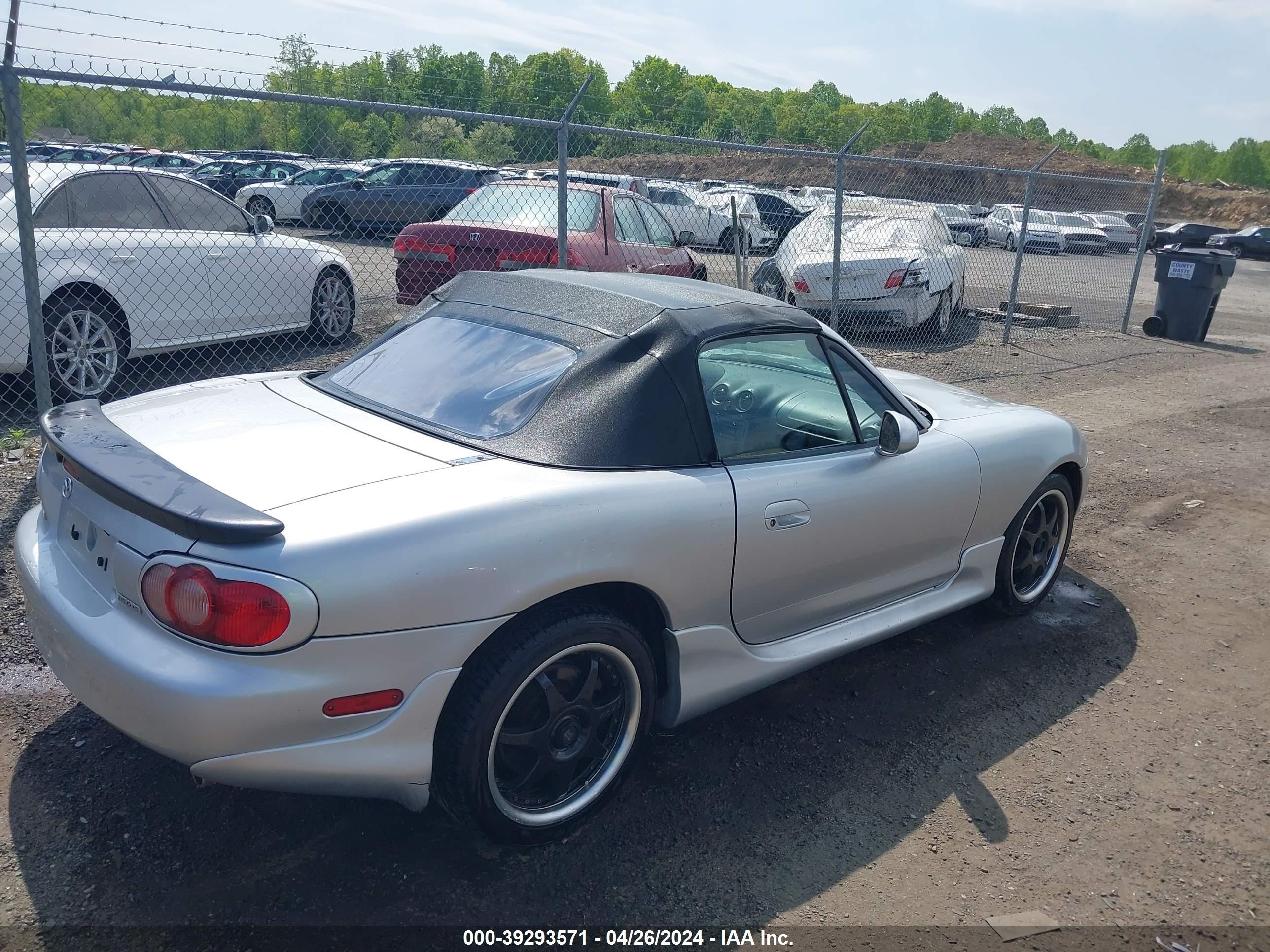 Photo 3 VIN: JM1NB353240405626 - MAZDA MX-5 