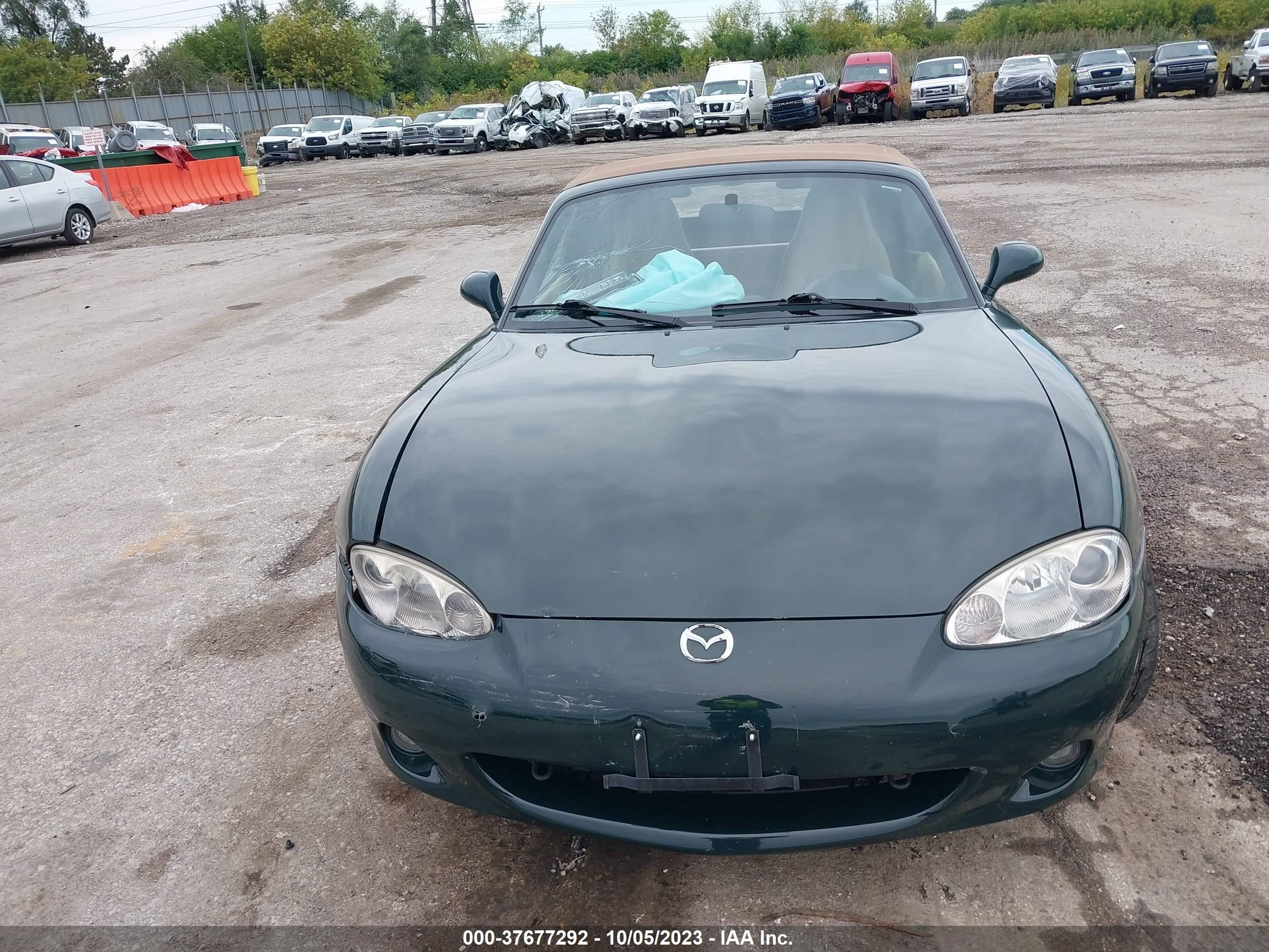 Photo 11 VIN: JM1NB353410213846 - MAZDA MX-5 