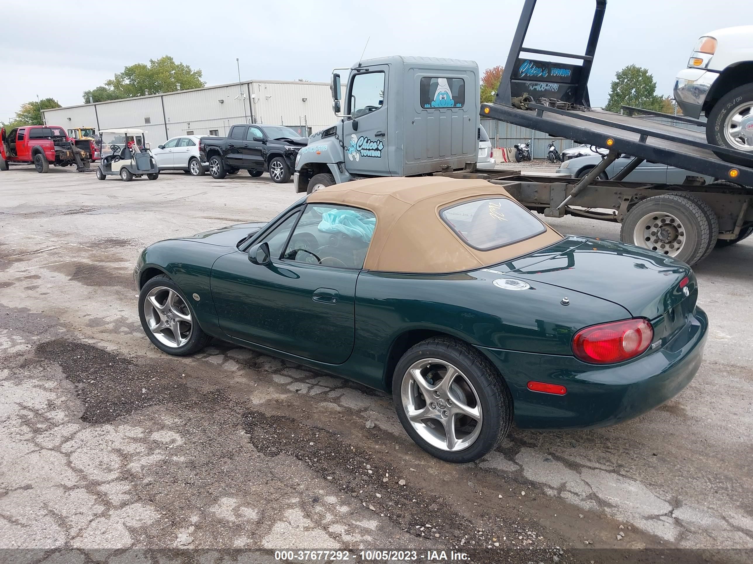 Photo 2 VIN: JM1NB353410213846 - MAZDA MX-5 