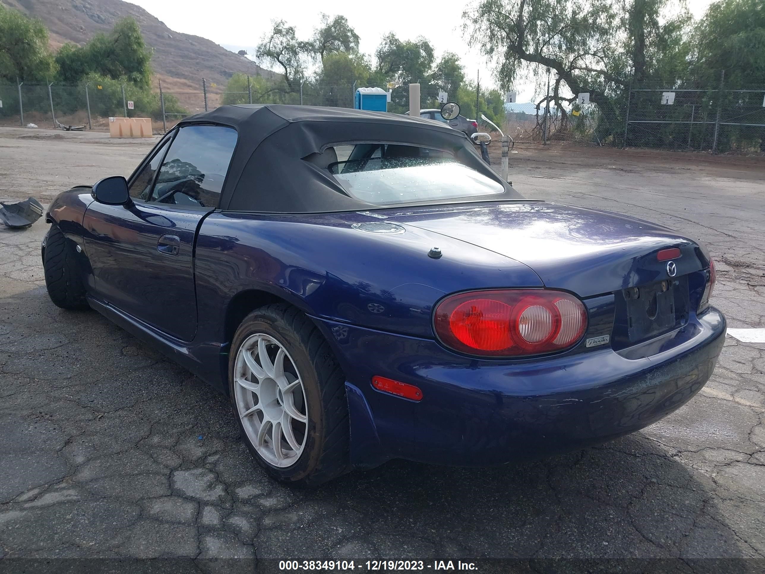 Photo 2 VIN: JM1NB353430309446 - MAZDA MX-5 