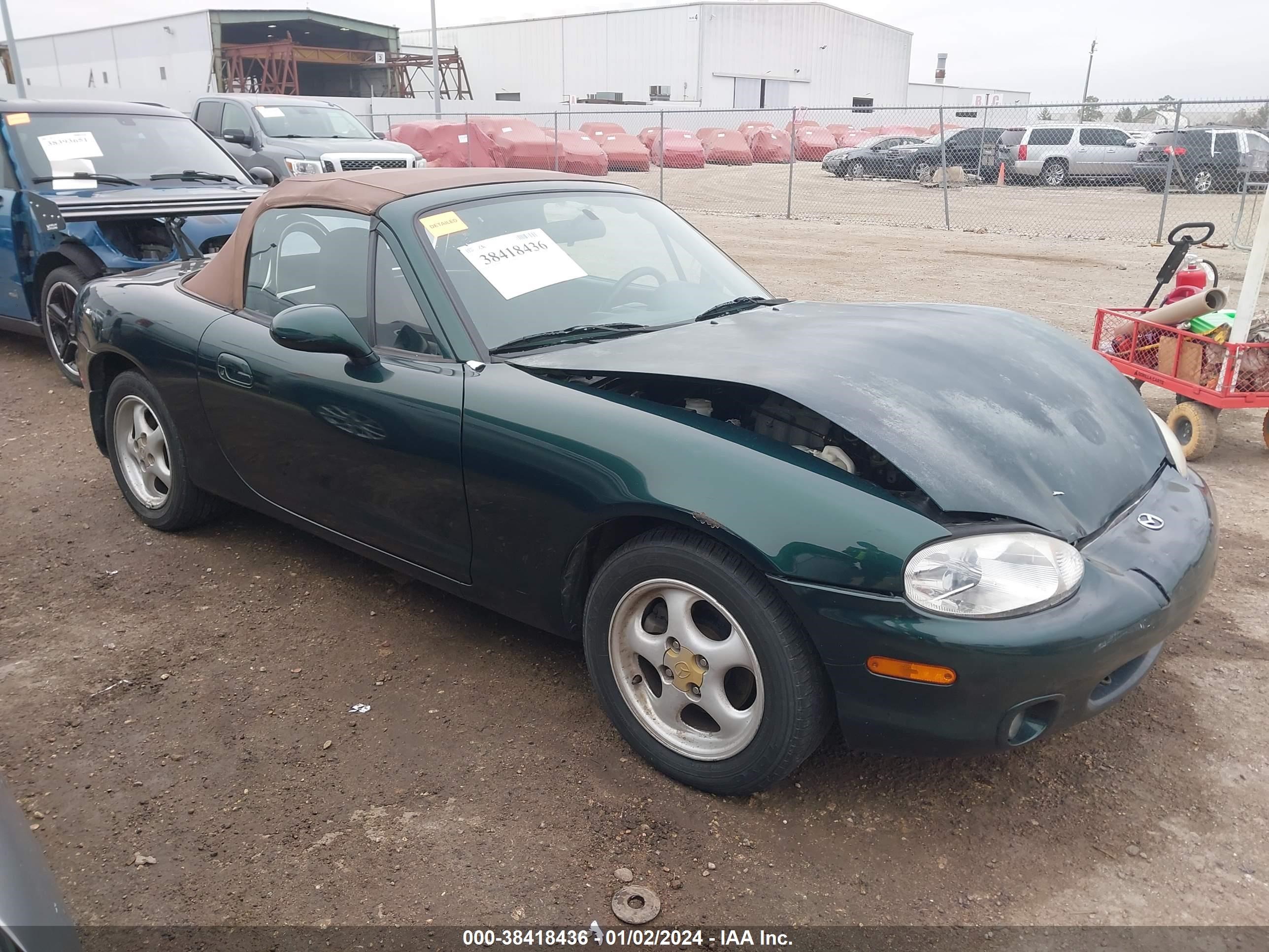 Photo 12 VIN: JM1NB3534Y0147535 - MAZDA MX-5 