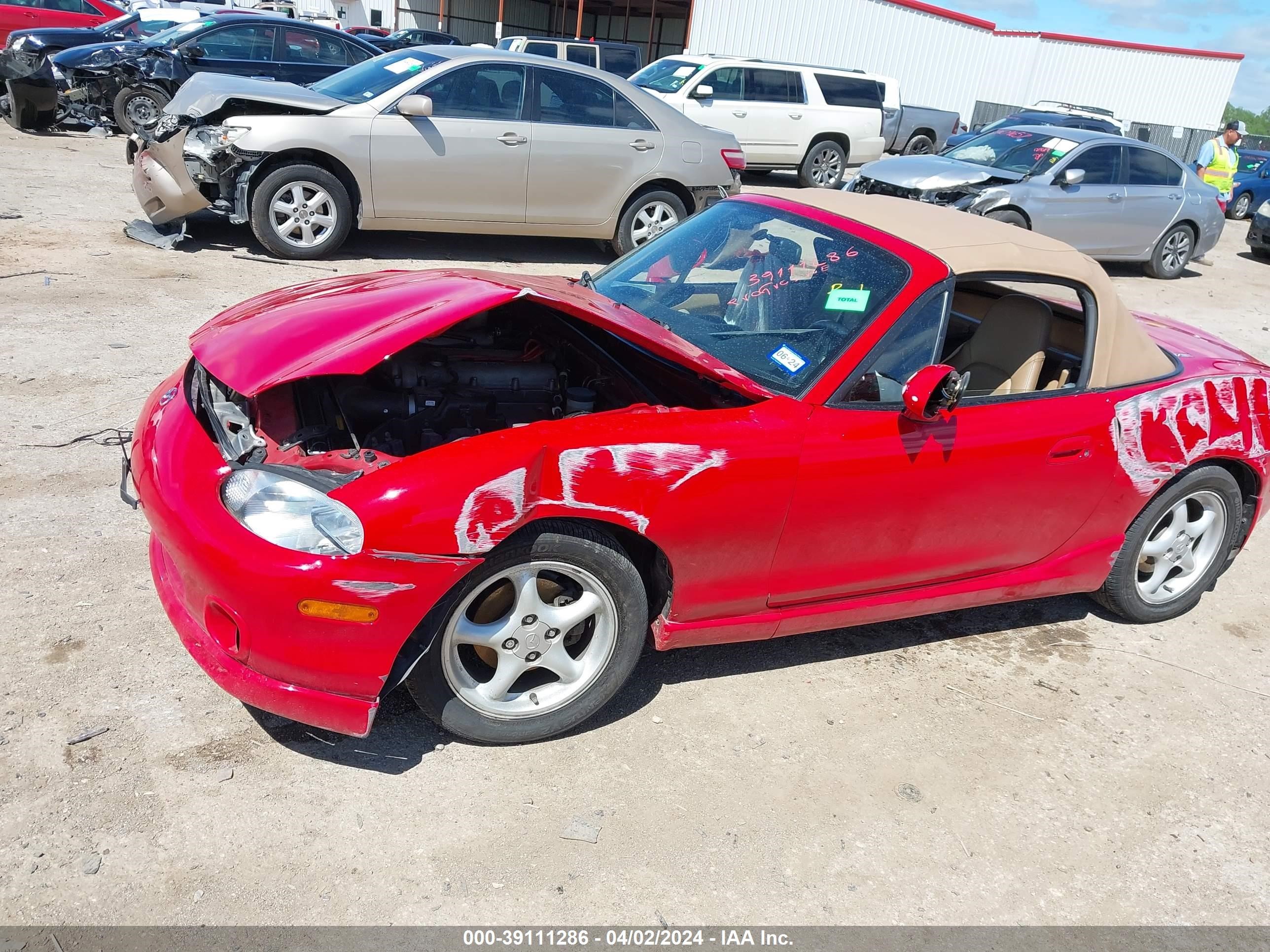 Photo 5 VIN: JM1NB3535Y0154672 - MAZDA MX-5 