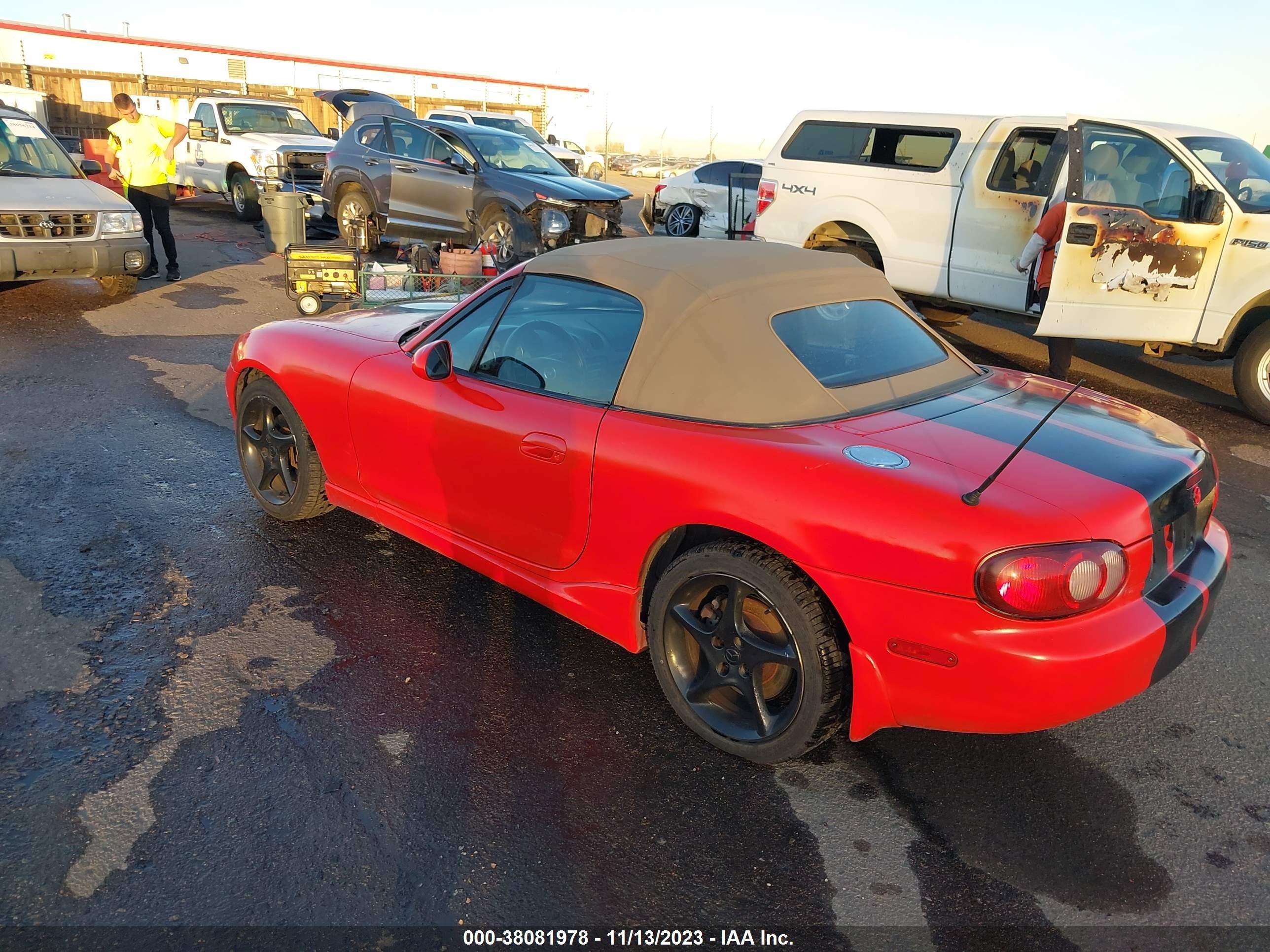 Photo 2 VIN: JM1NB353630300568 - MAZDA MX-5 