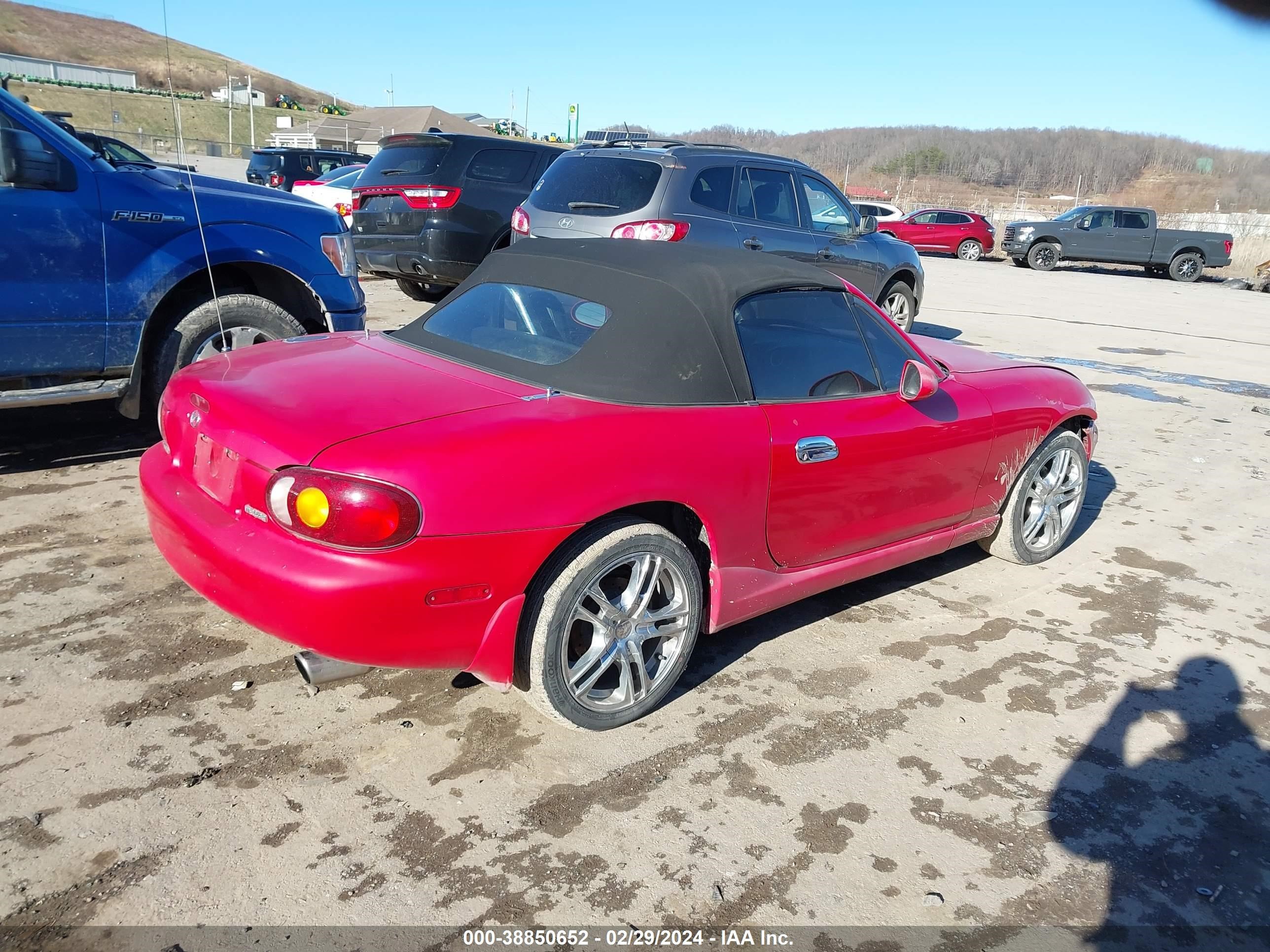 Photo 3 VIN: JM1NB3538X0113189 - MAZDA MX-5 