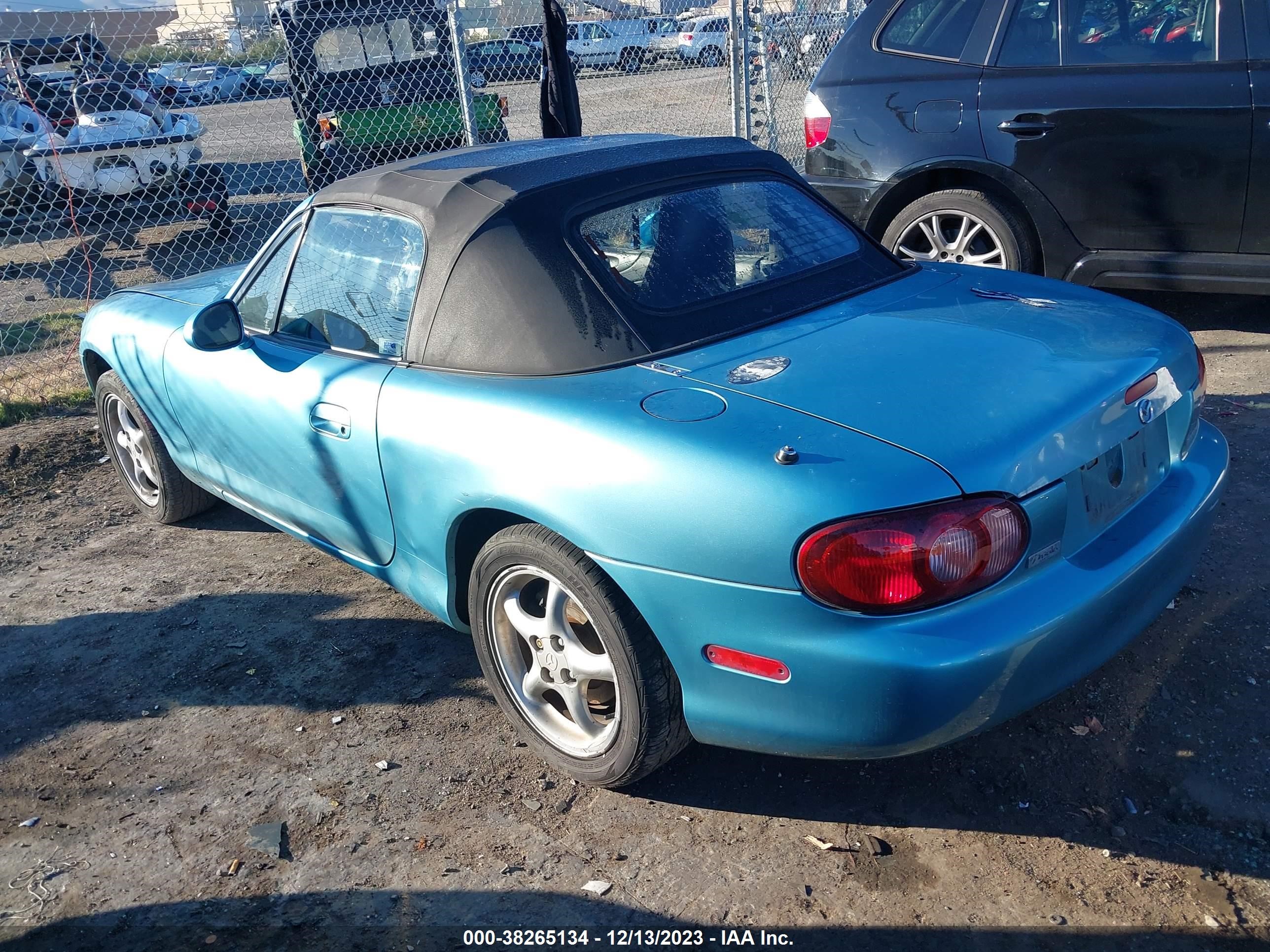 Photo 2 VIN: JM1NB353920222950 - MAZDA MX-5 