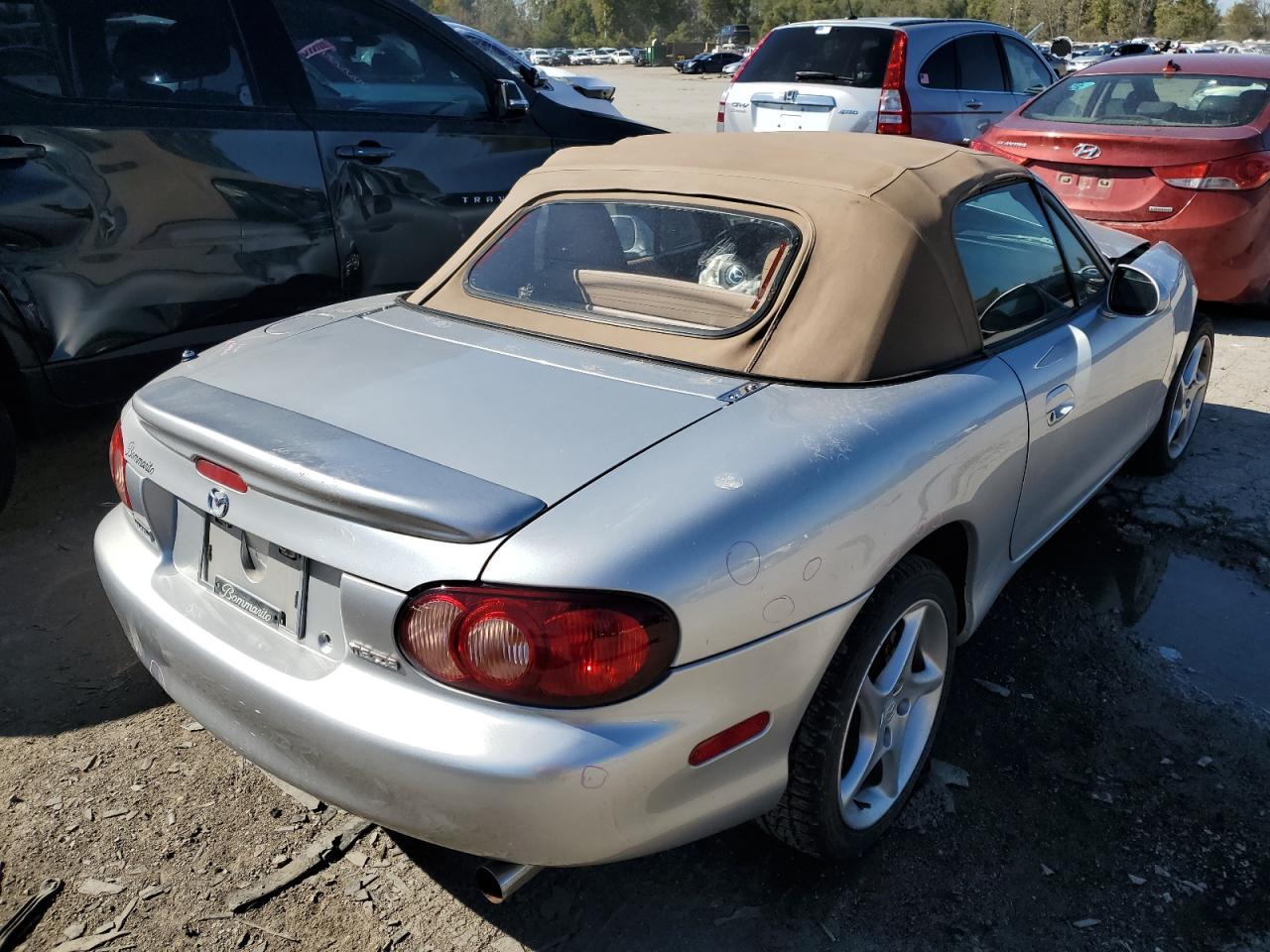 Photo 2 VIN: JM1NB353X10208232 - MAZDA MX-5 