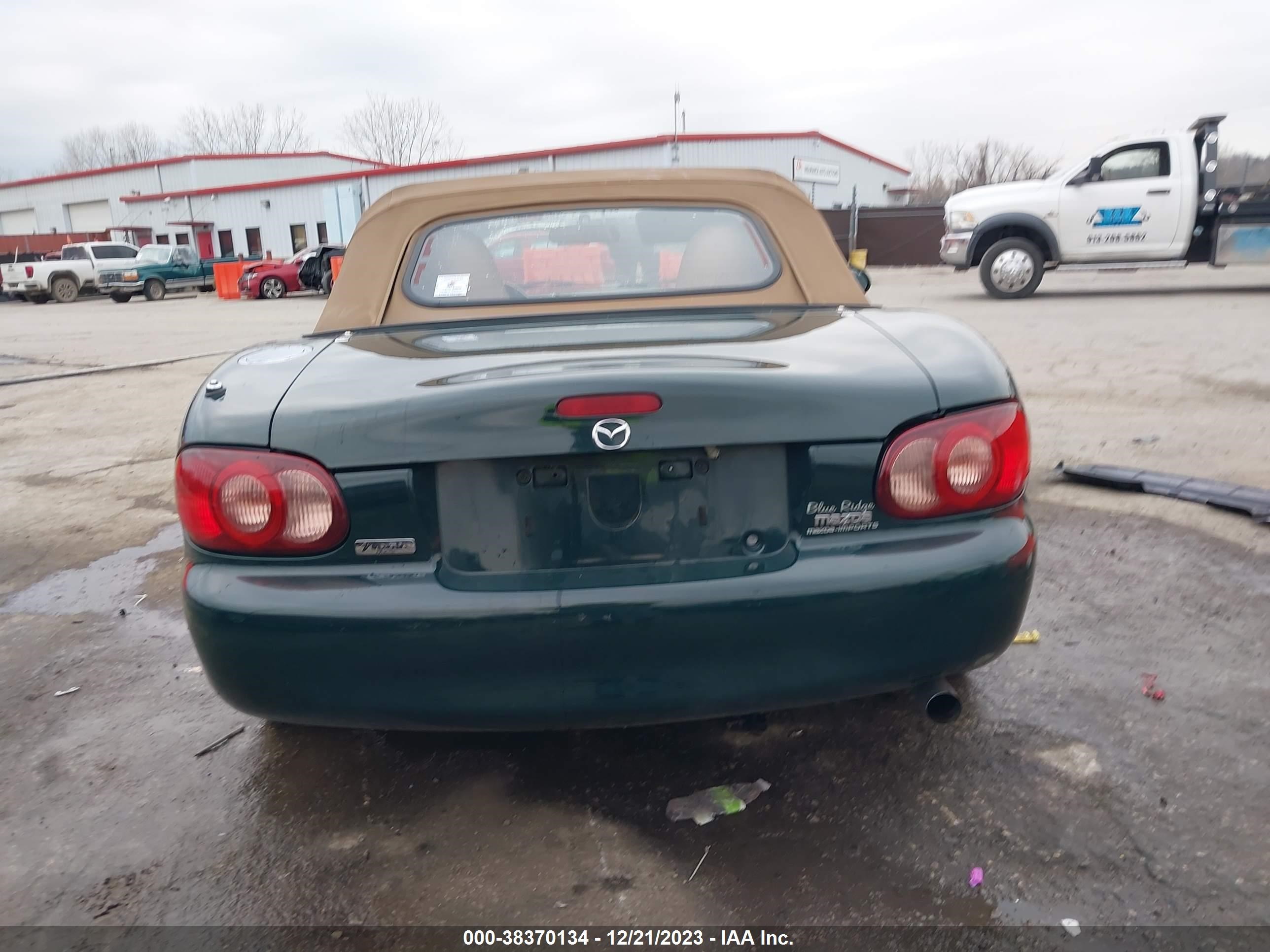 Photo 15 VIN: JM1NB353X10210532 - MAZDA MX-5 