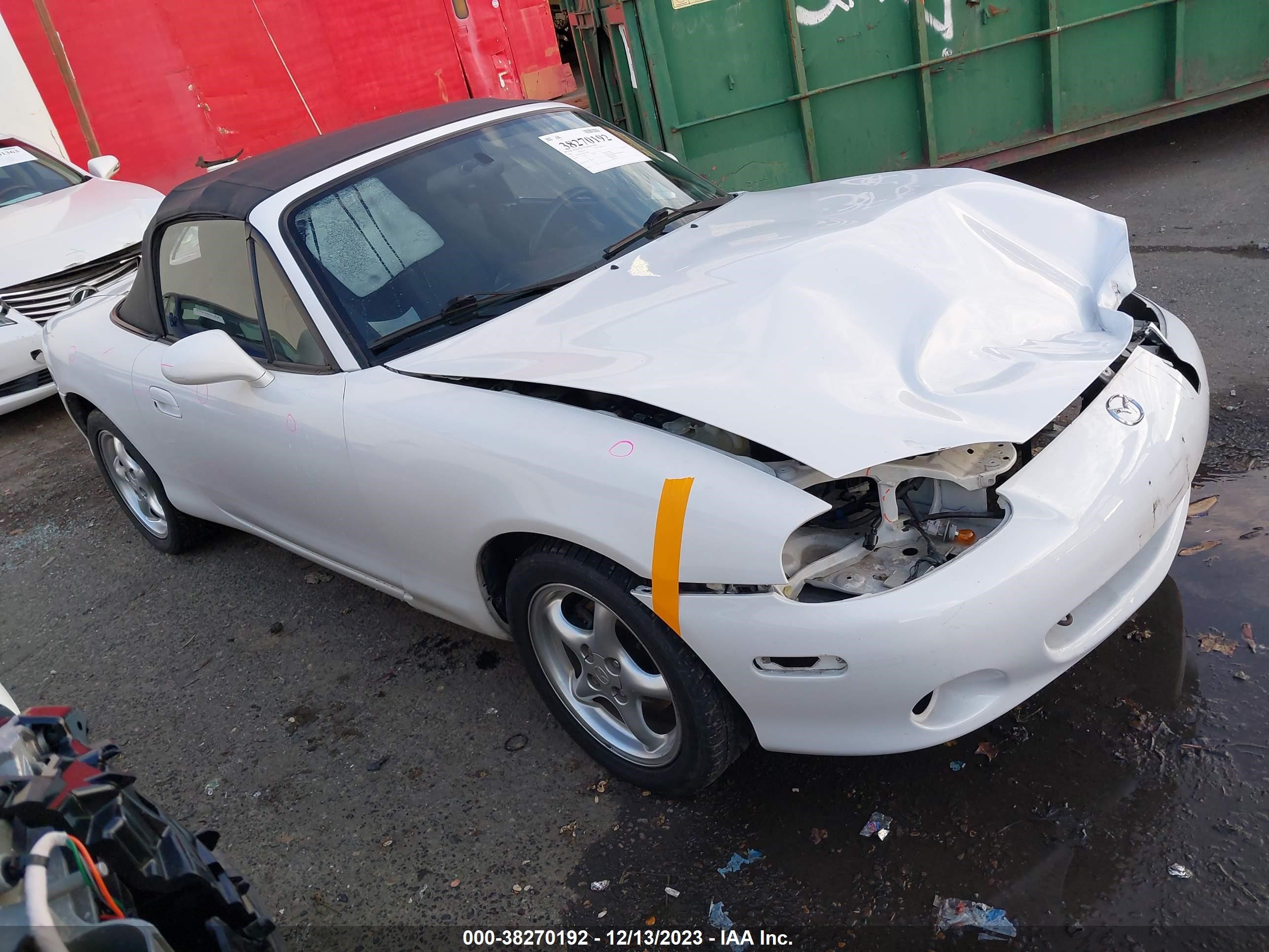 Photo 12 VIN: JM1NB353X20233908 - MAZDA MX-5 